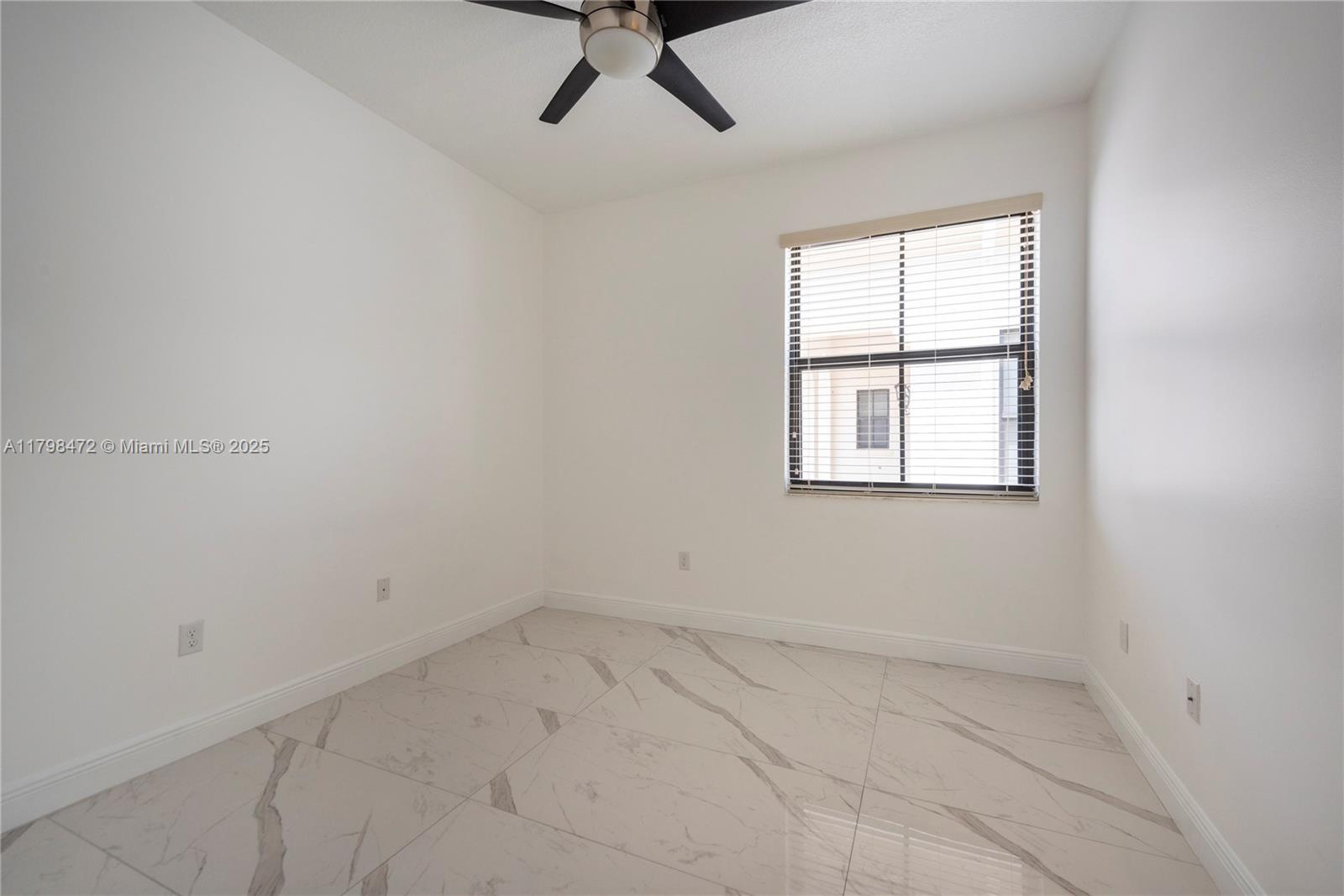 8513 Nw 41st St Property Photo 22