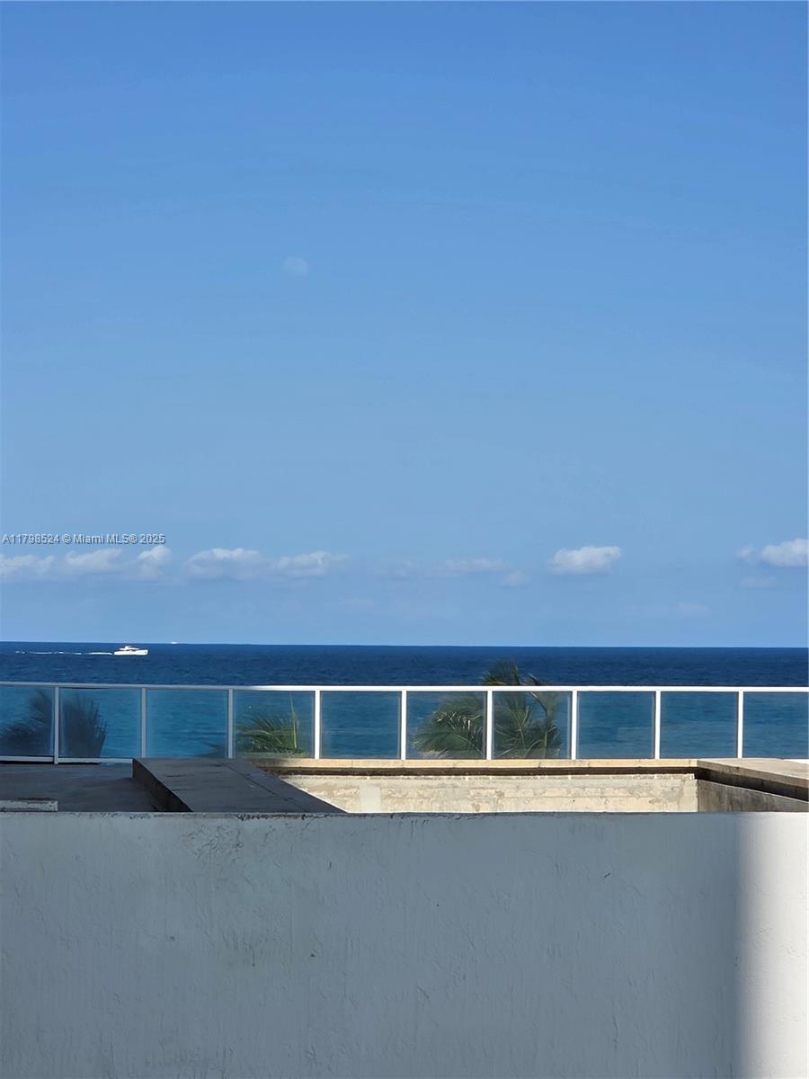 16425 Collins Ave 312 Property Photo 2