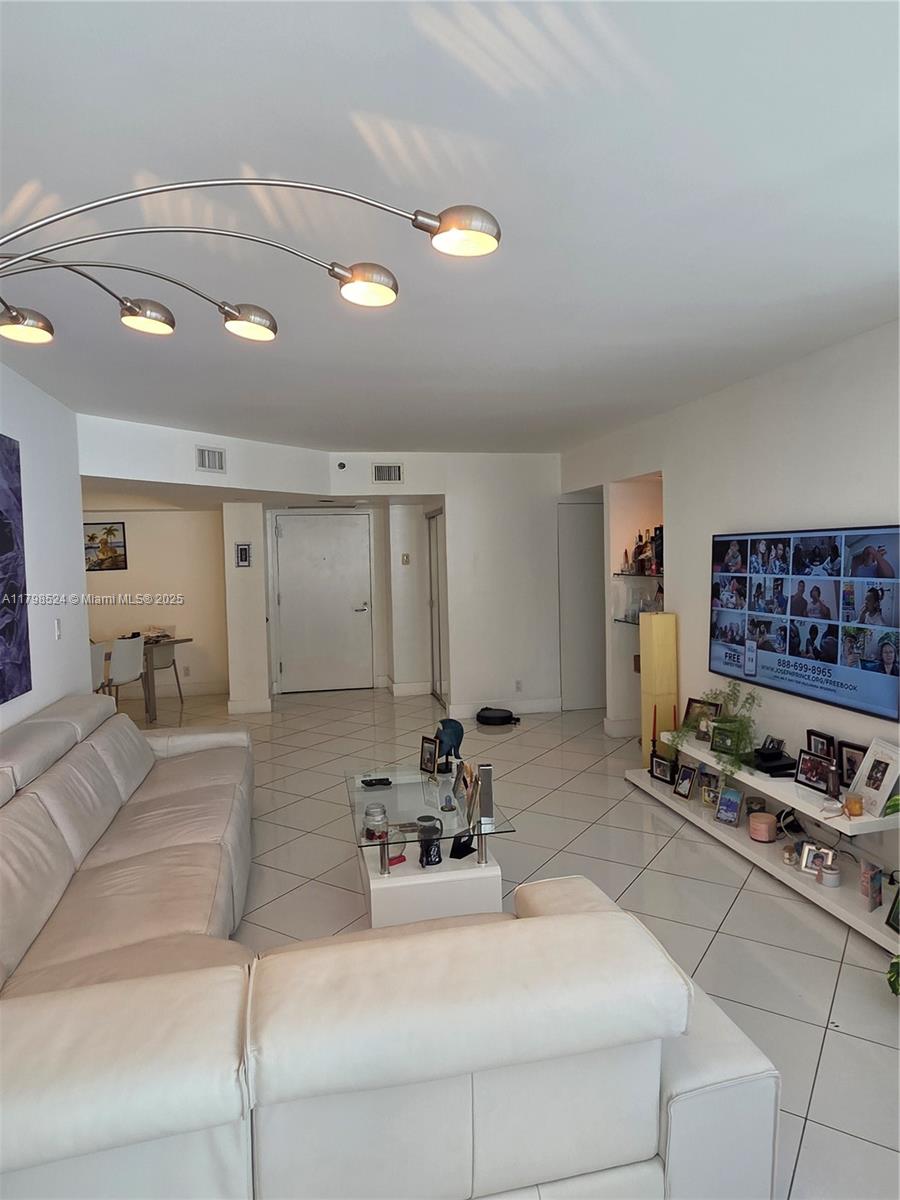 16425 Collins Ave 312 Property Photo 6