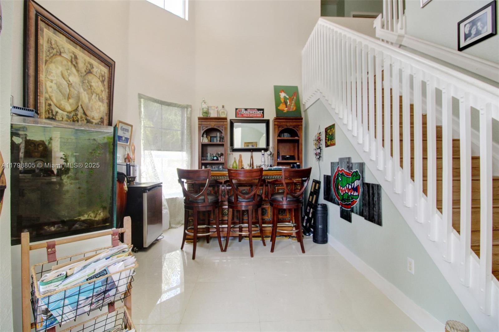 1156 Ne 37th Pl Property Photo 5