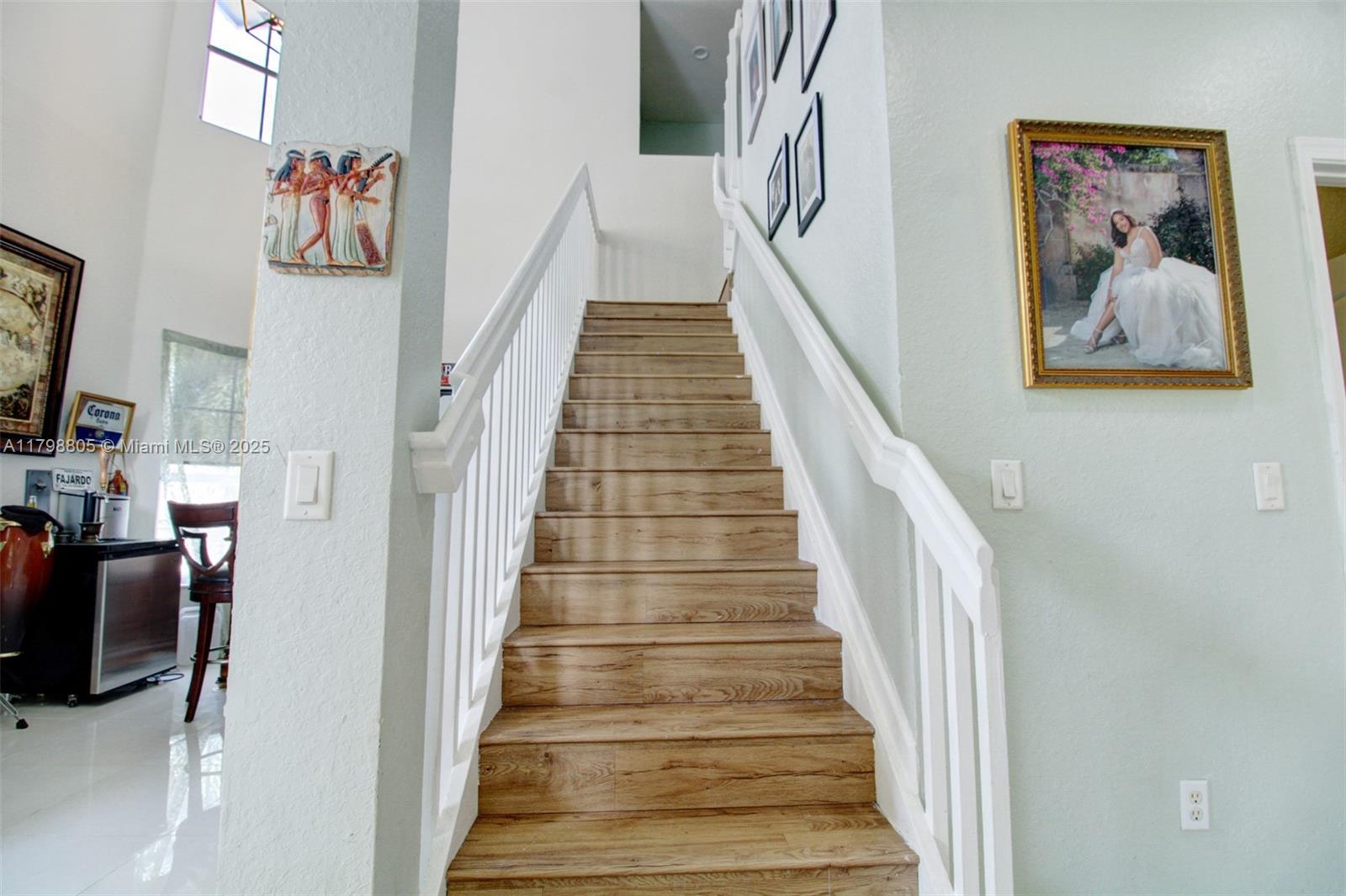1156 Ne 37th Pl Property Photo 13