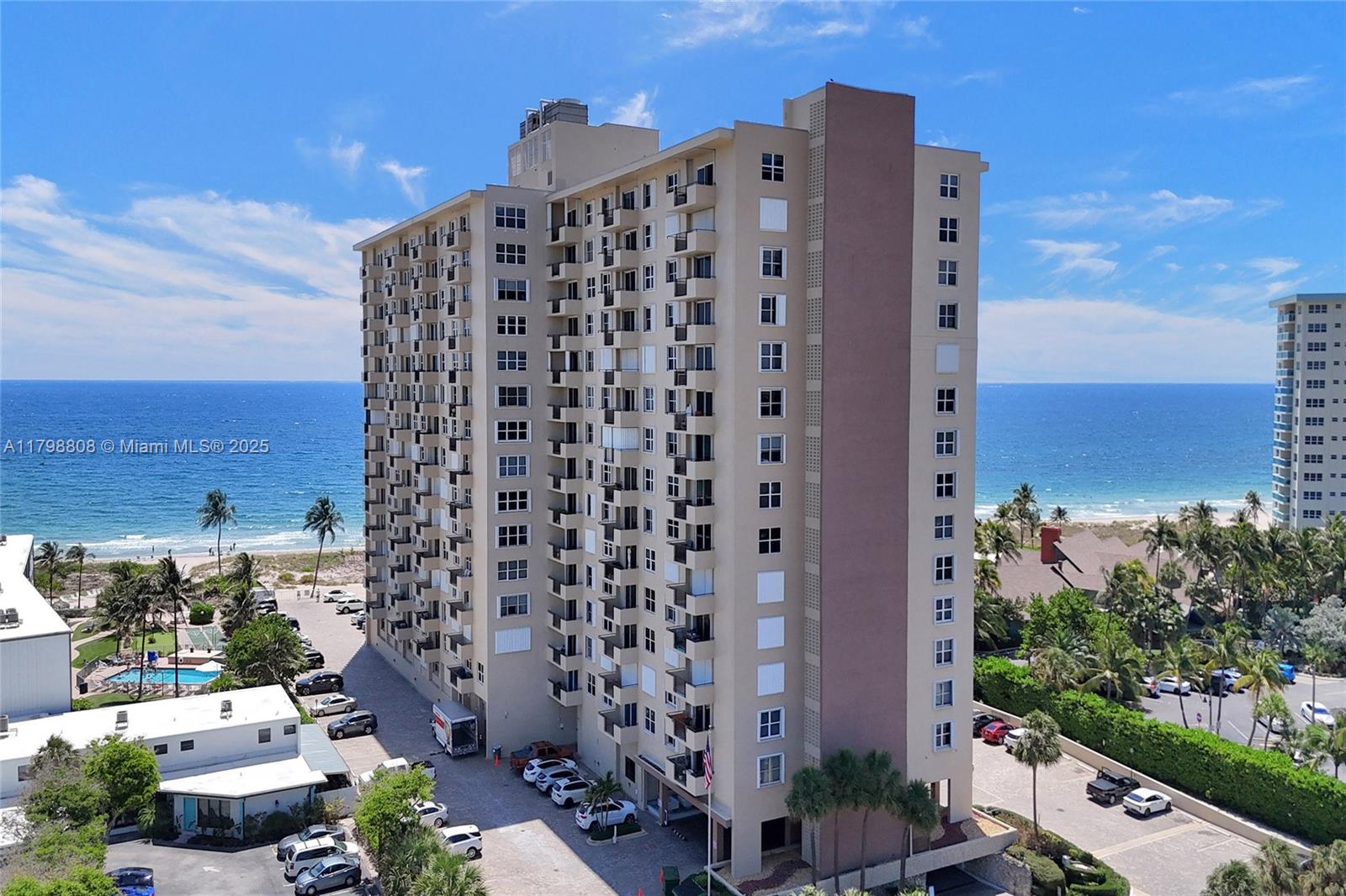 2000 S Ocean Blvd Lg Property Photo