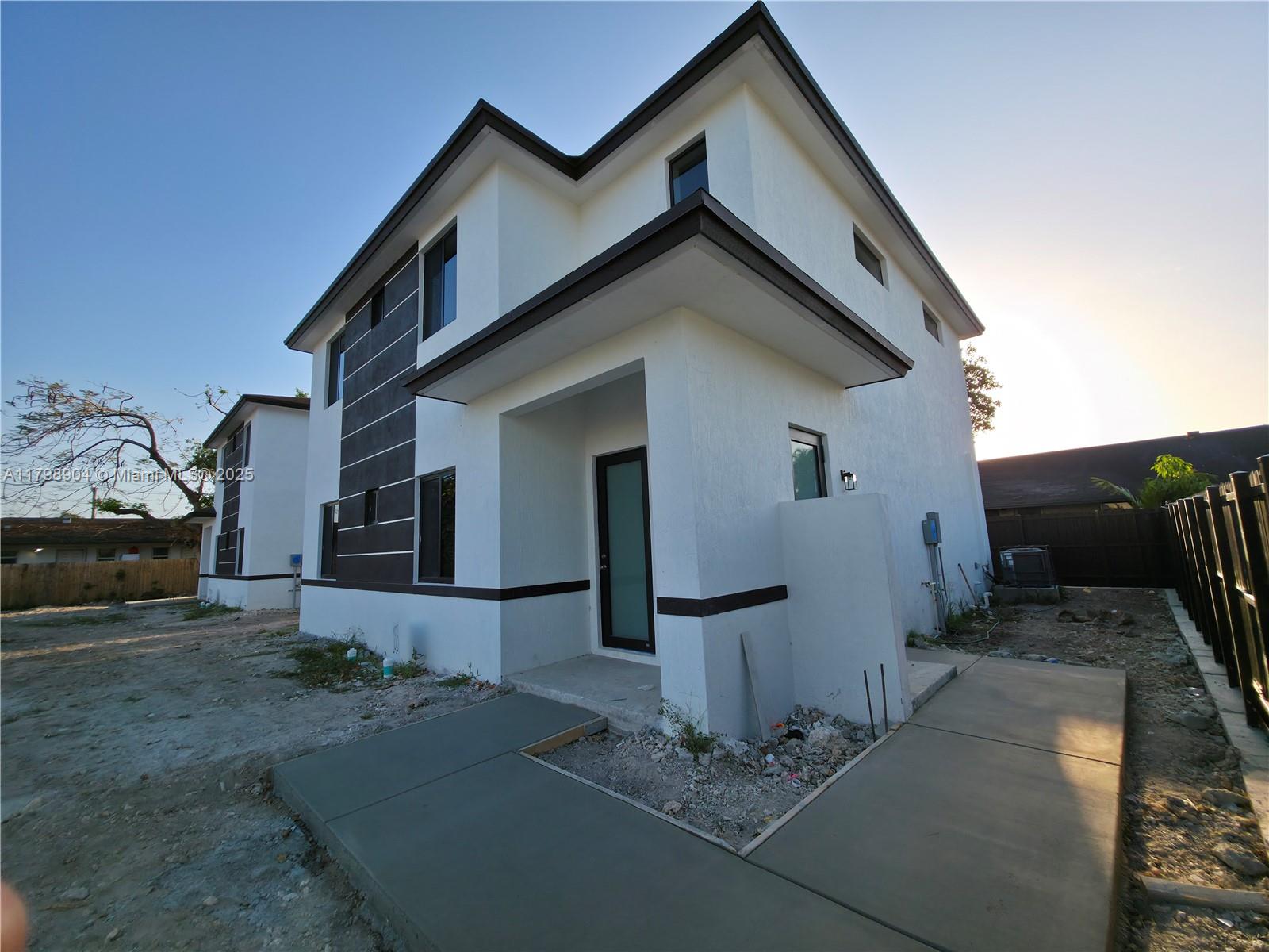 1313 Nw 6th Ave Property Photo 1