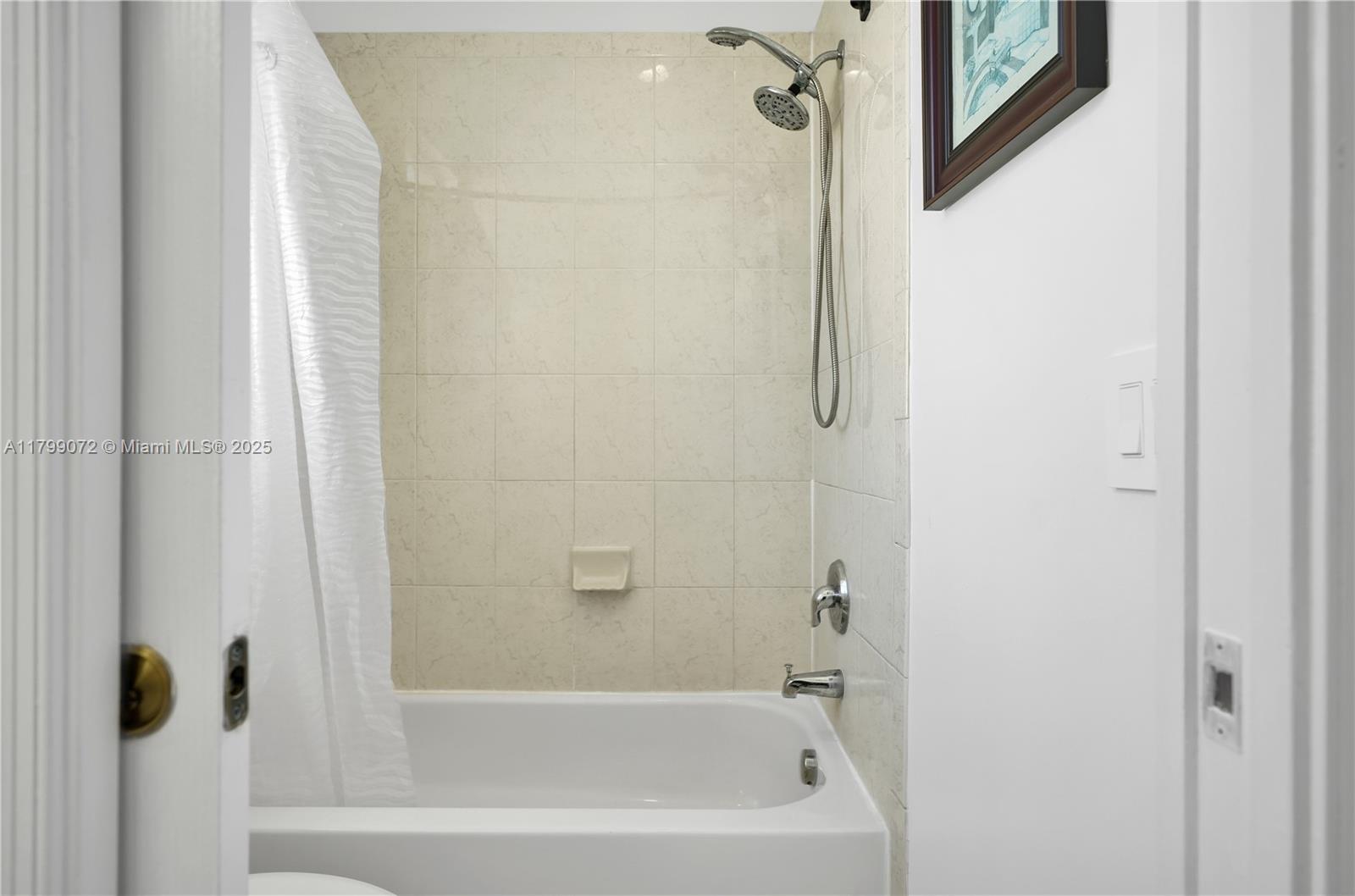3743 Ne 10th Ct Property Photo 28