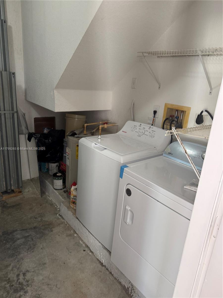 4139 Ne 26th St Property Photo 19