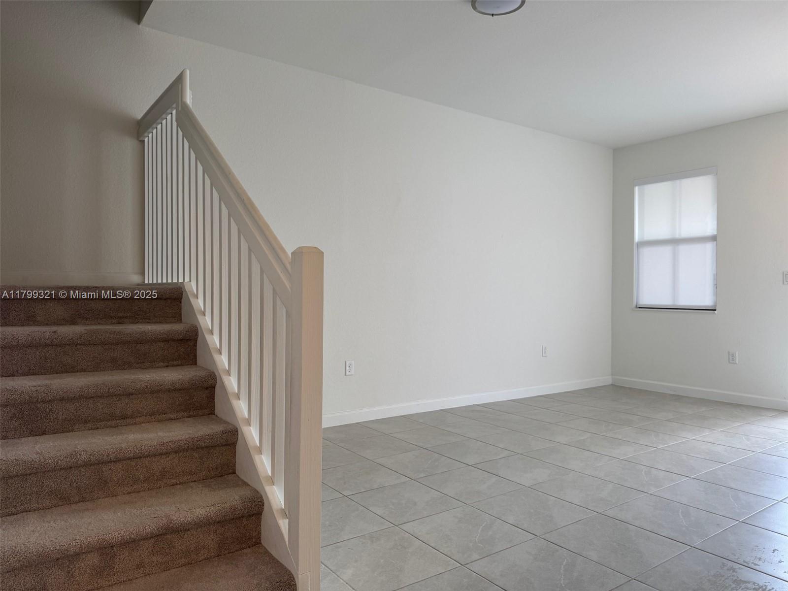 11919 Sw 247th Ter . Property Photo 13