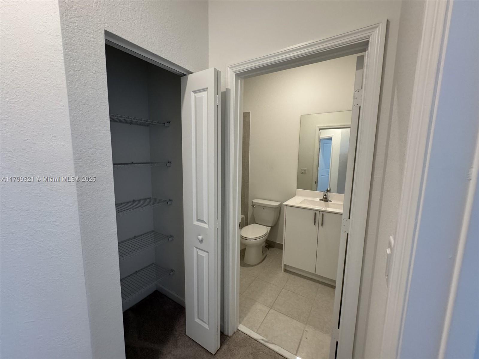11919 Sw 247th Ter . Property Photo 19