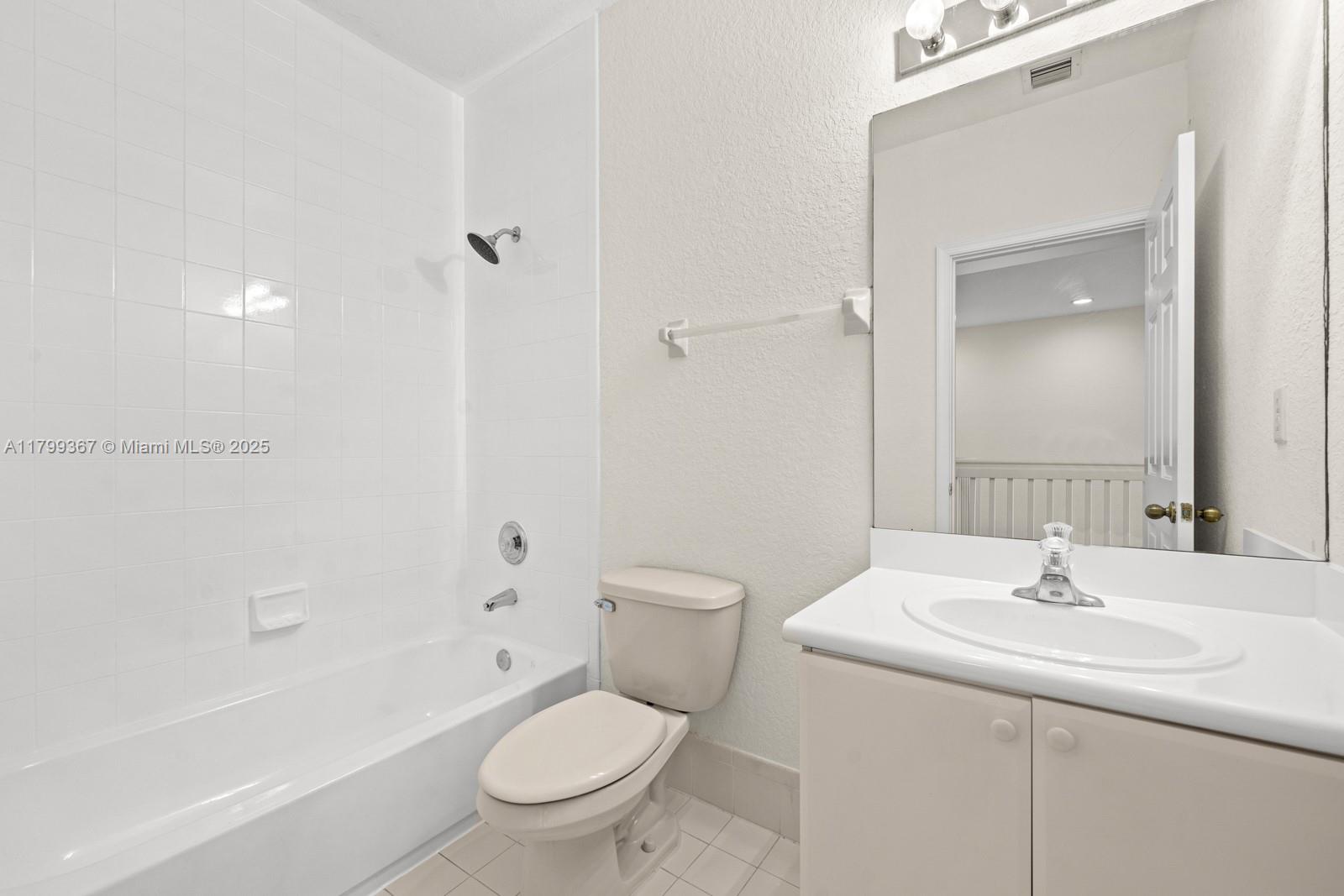 2523 Se 14th Ct Property Photo 18