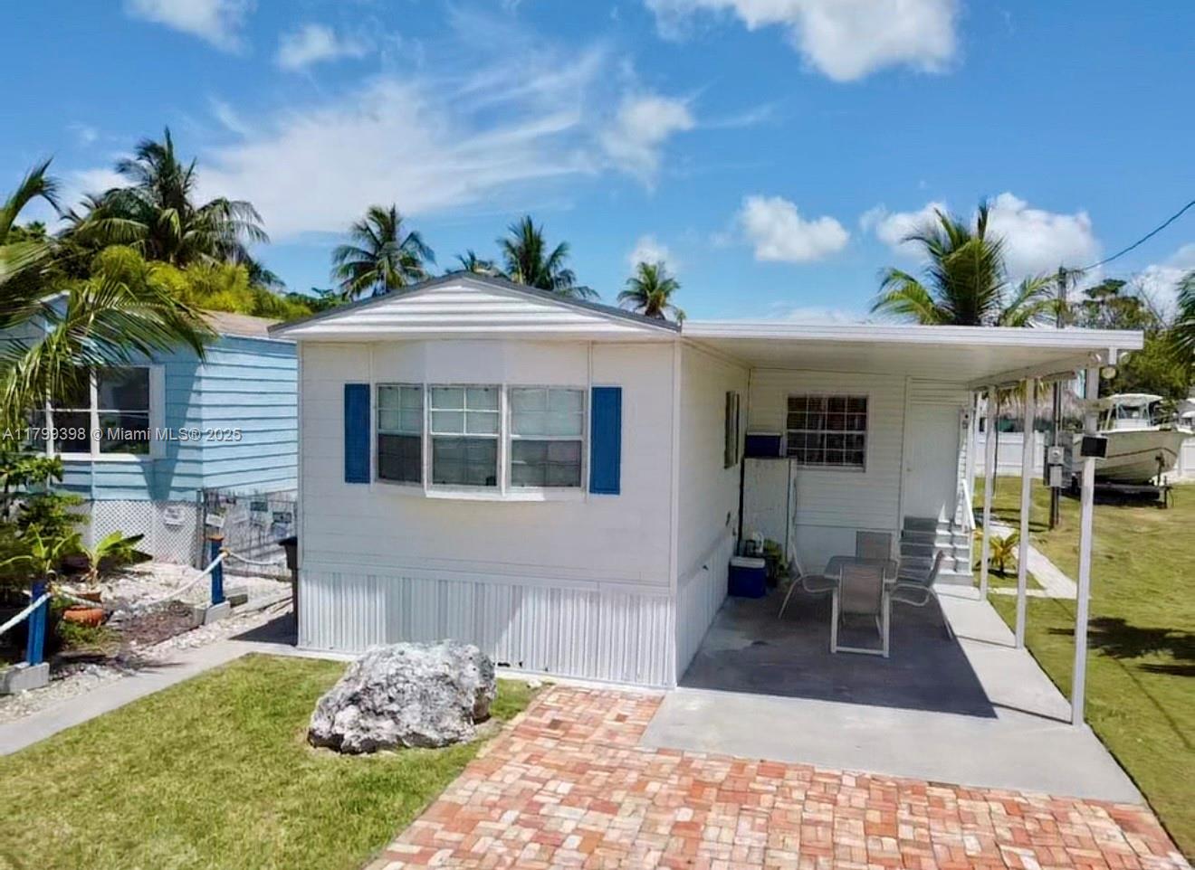 5 Michael Dr 0 Property Photo 2