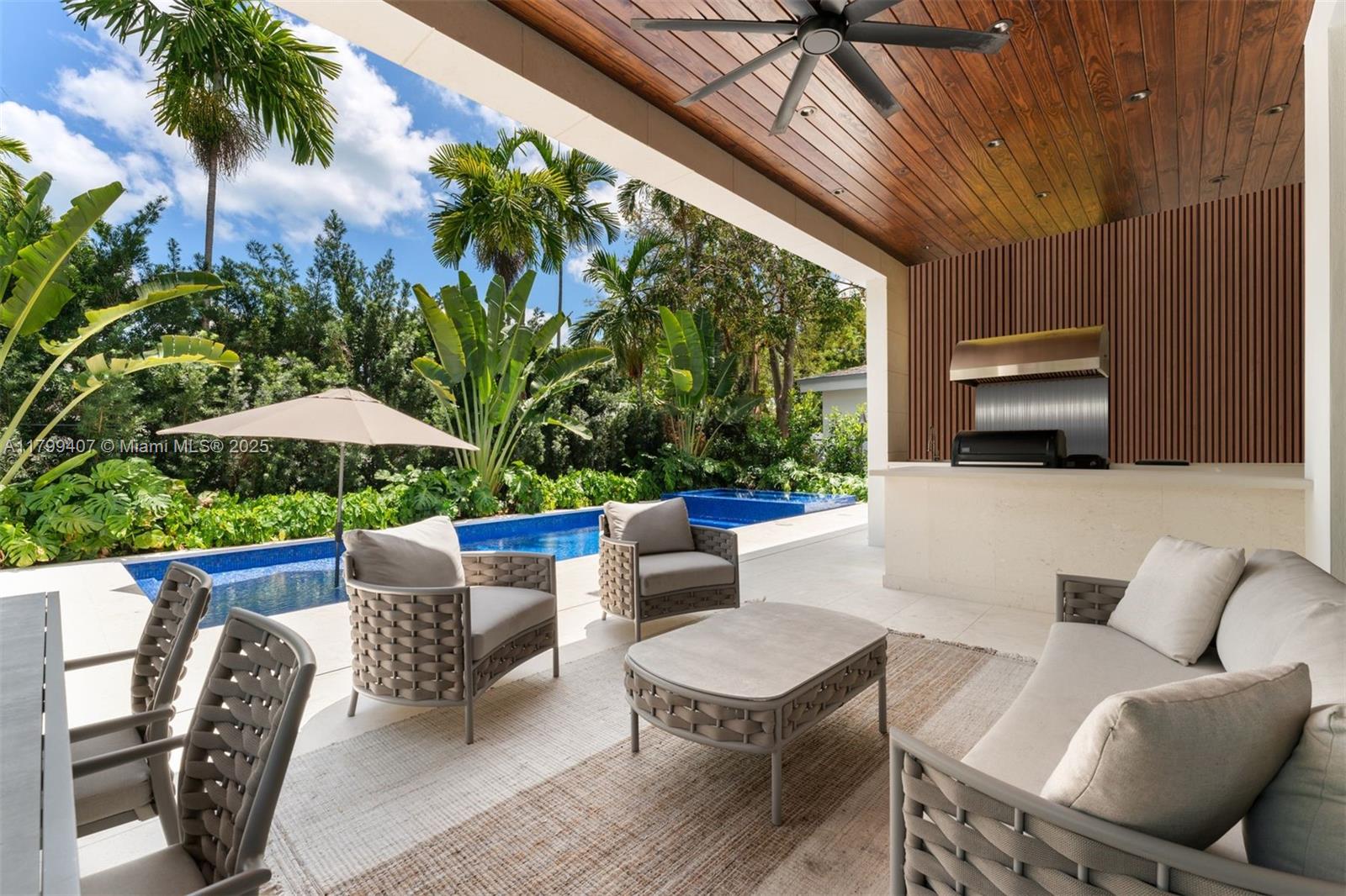 2323 Sw 2nd Ave Property Photo 17