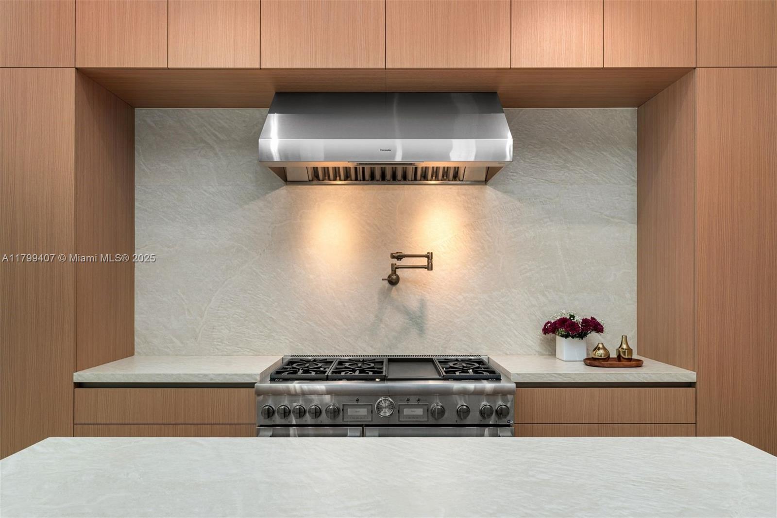 2323 Sw 2nd Ave Property Photo 26