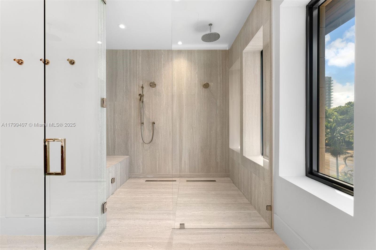 2323 Sw 2nd Ave Property Photo 50