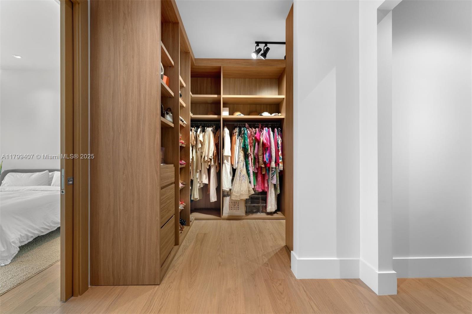 2323 Sw 2nd Ave Property Photo 51