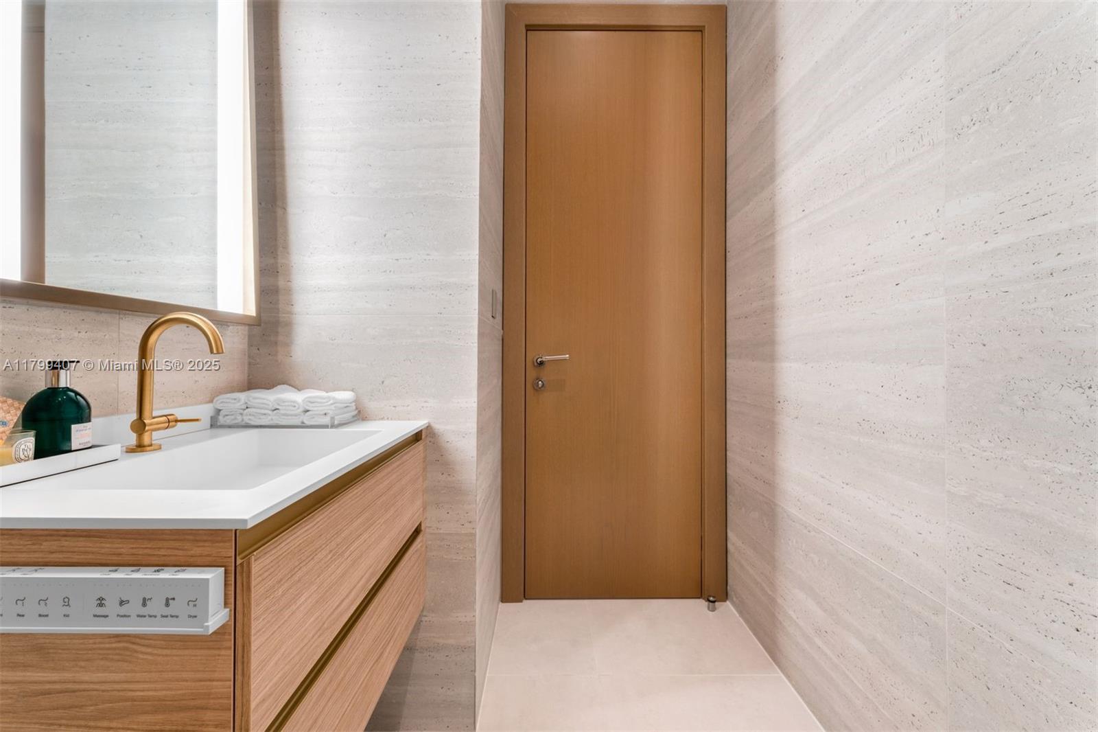 2323 Sw 2nd Ave Property Photo 53