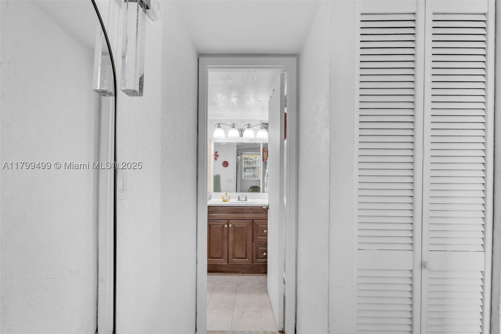 4550 Nw 9th St 106e Property Photo 9
