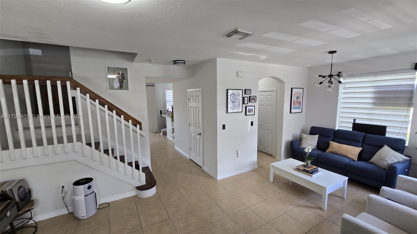 10846 Sw 240th Ln Property Photo 2