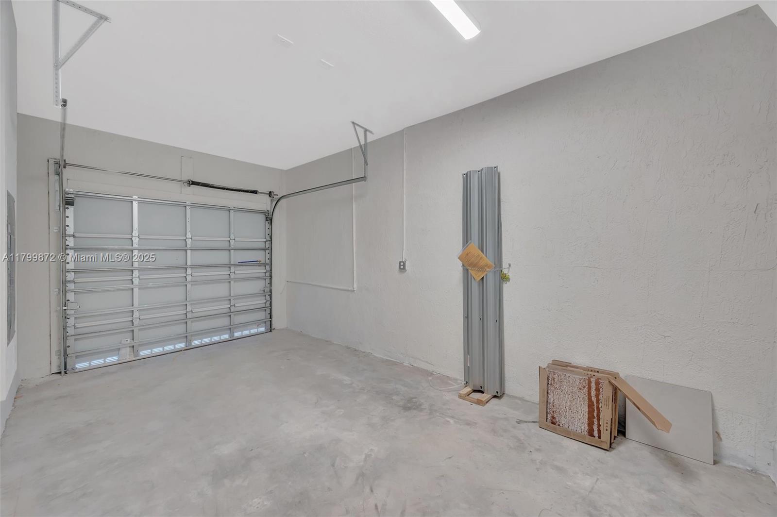 2412 Se 29 Str 2412 Property Photo 14