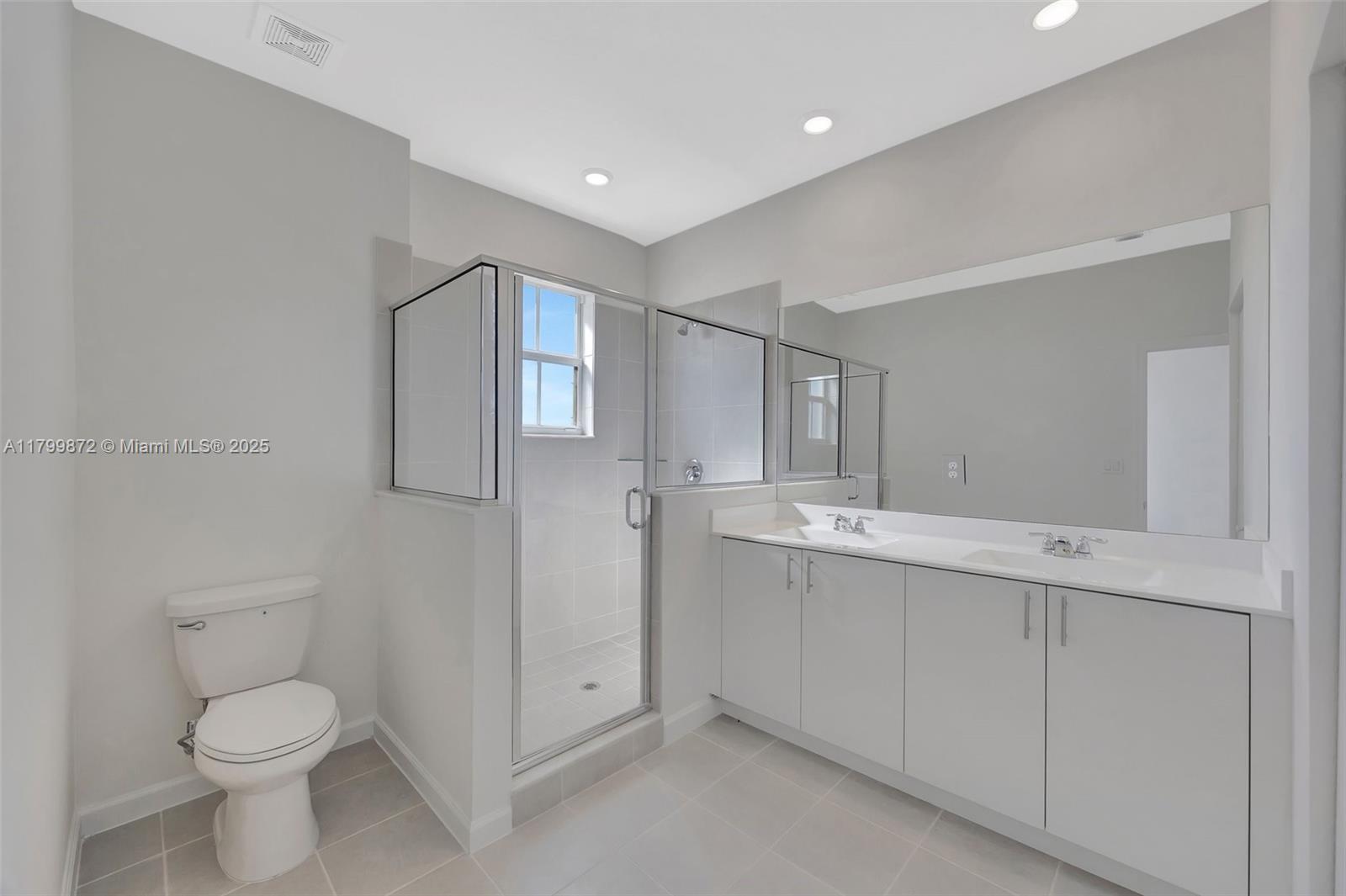 2412 Se 29 Str 2412 Property Photo 19