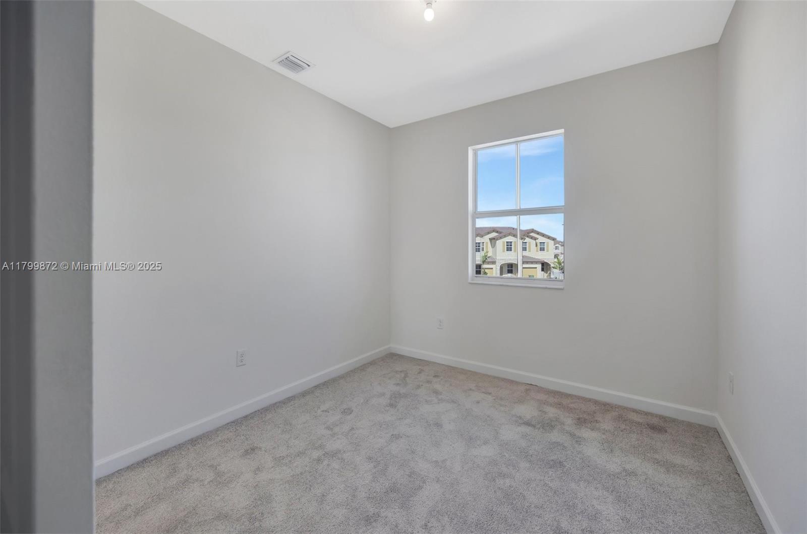 2412 Se 29 Str 2412 Property Photo 26