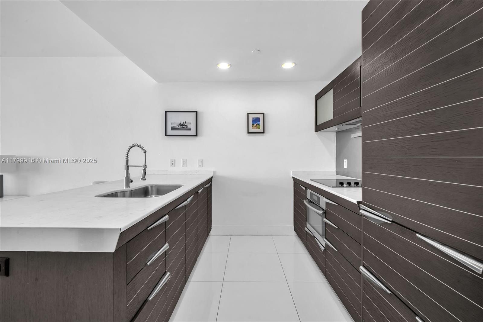 200 Biscayne Boulevard Way 4012 Property Photo 4