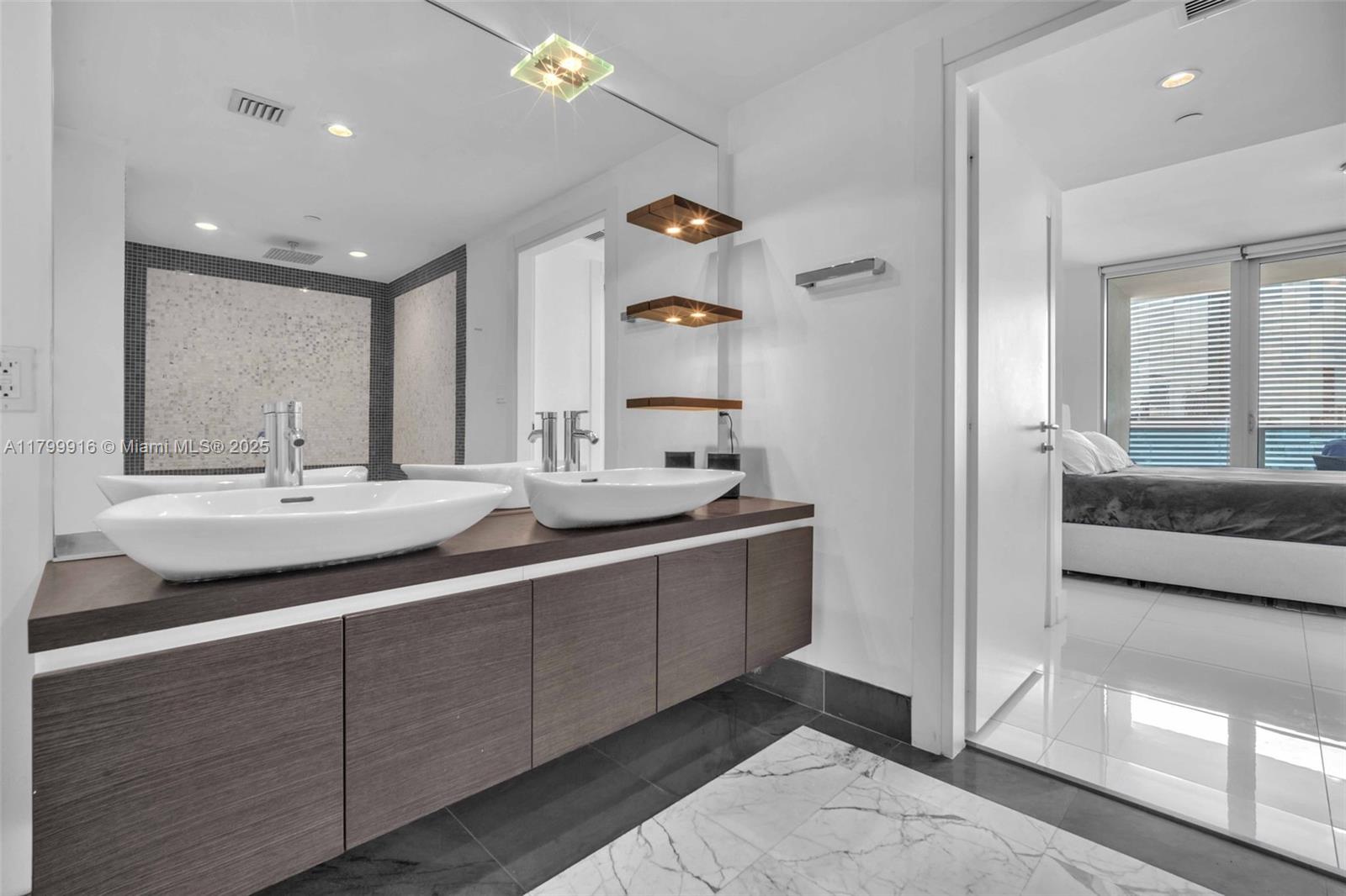 200 Biscayne Boulevard Way 4012 Property Photo 10