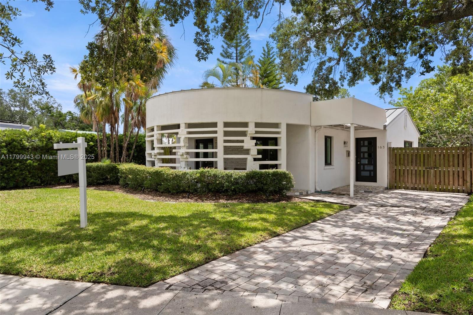 163 Barbados Avenue Property Photo 1