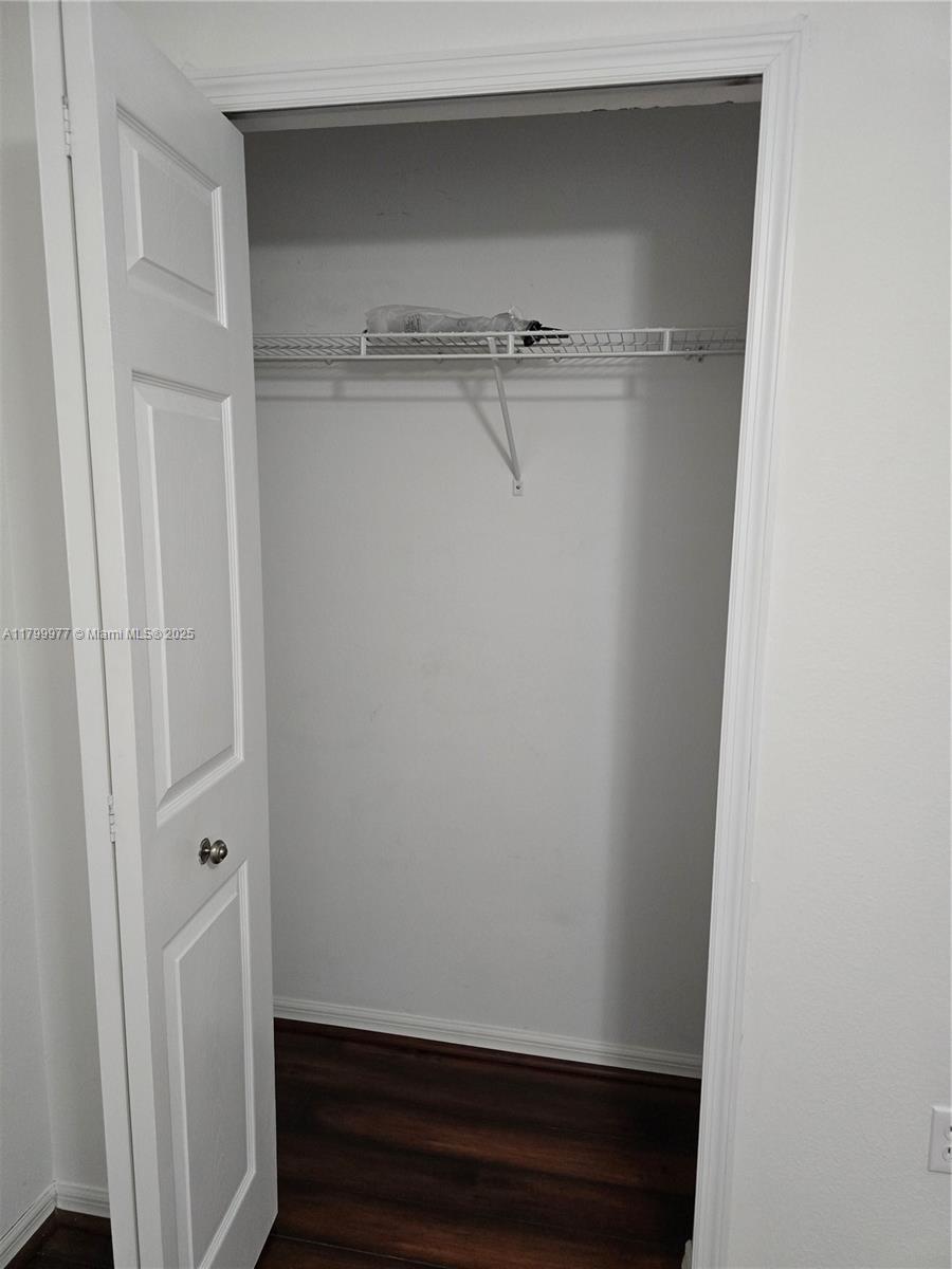 453 Dahoon Holly Dr Property Photo 5