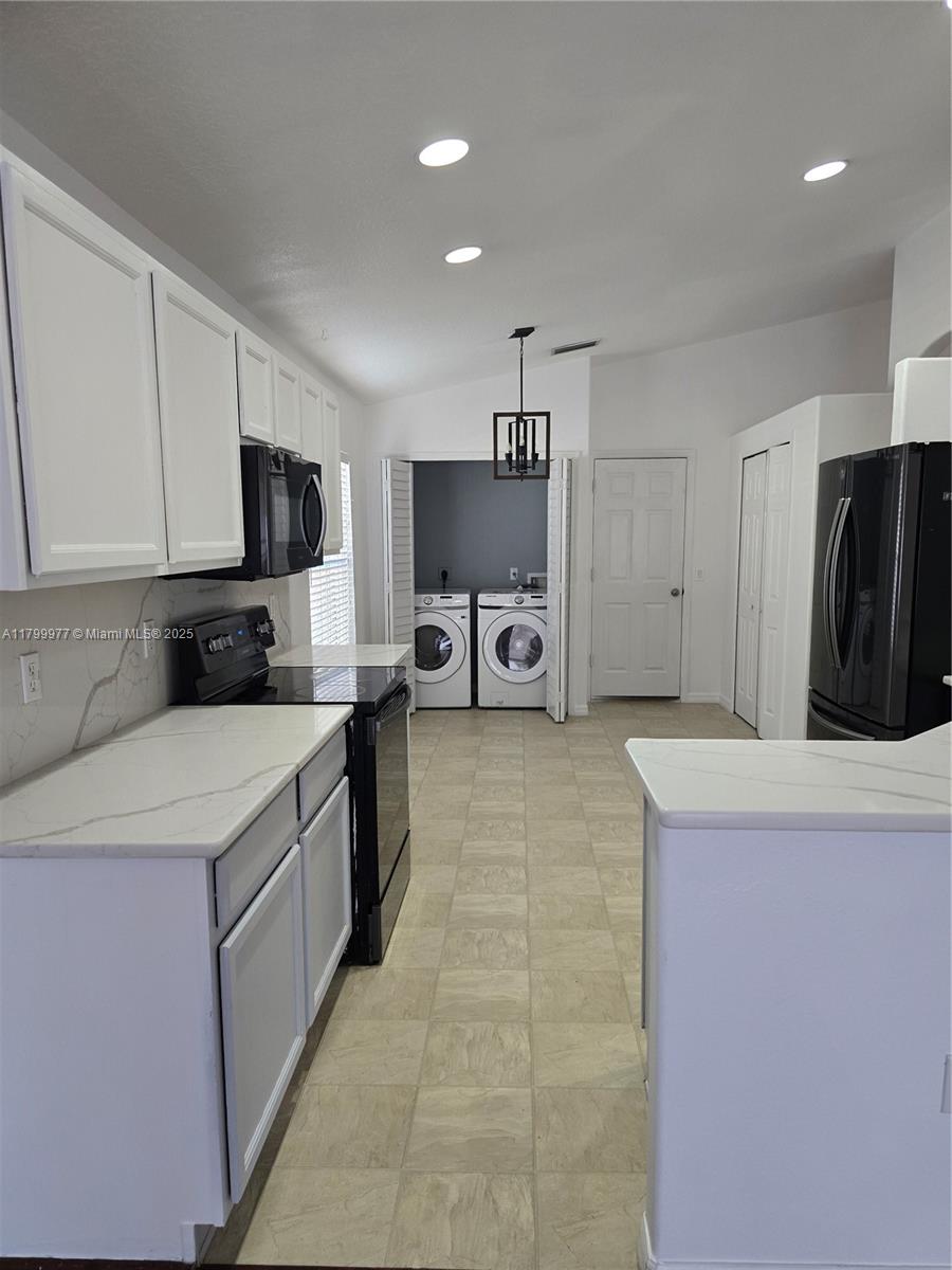 453 Dahoon Holly Dr Property Photo 13