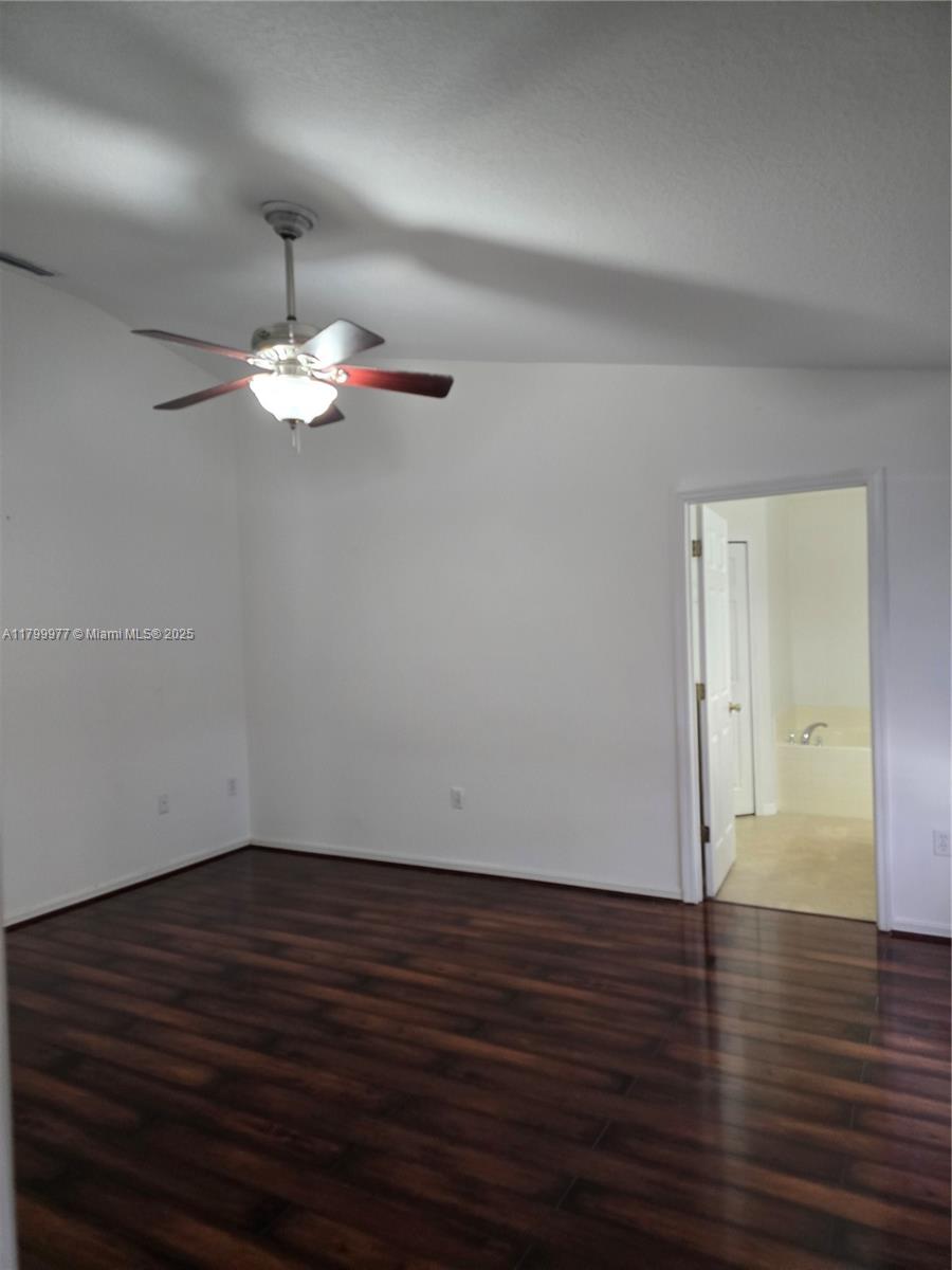 453 Dahoon Holly Dr Property Photo 28