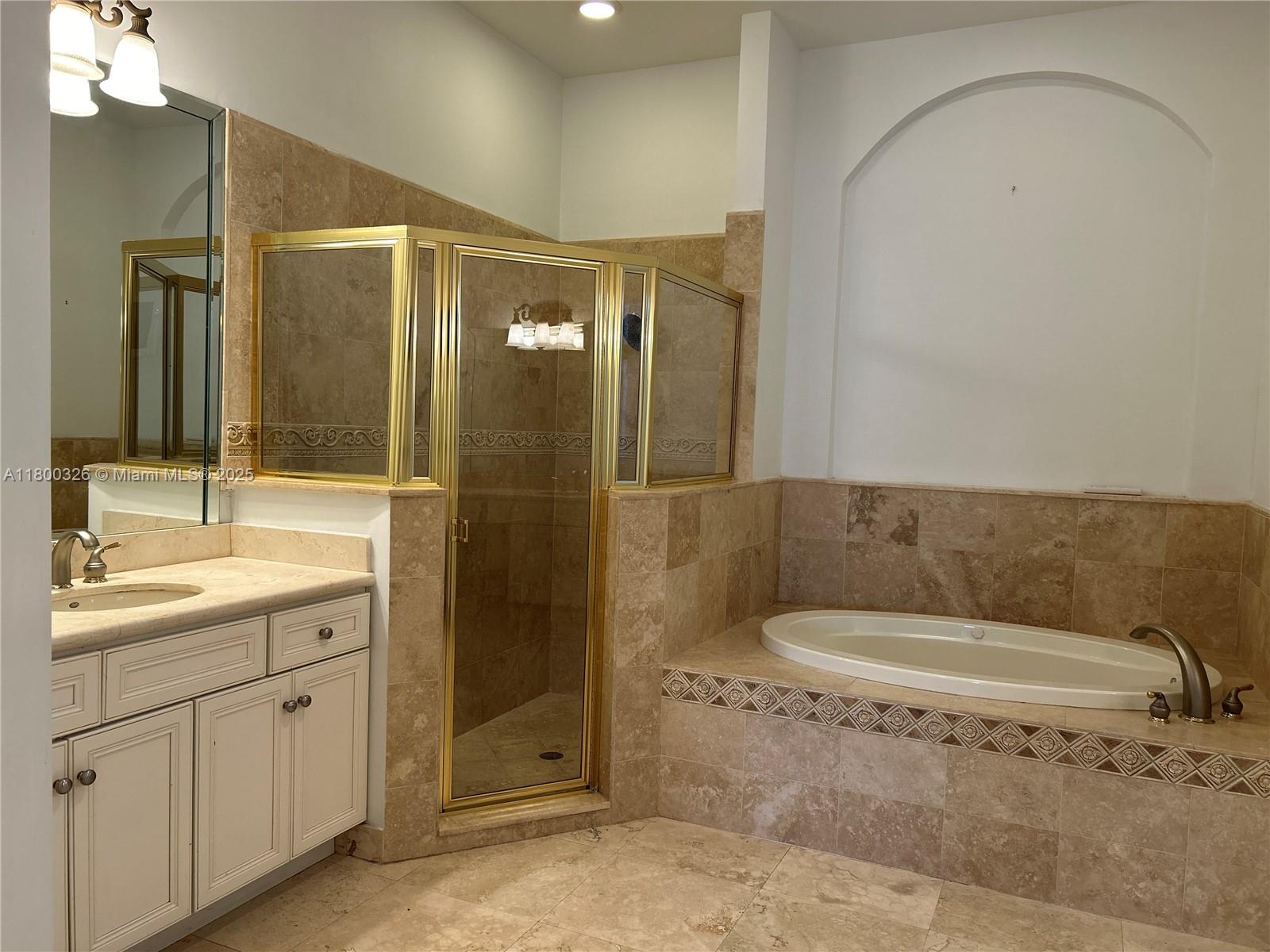 2640 Fairways Dr Property Photo 9
