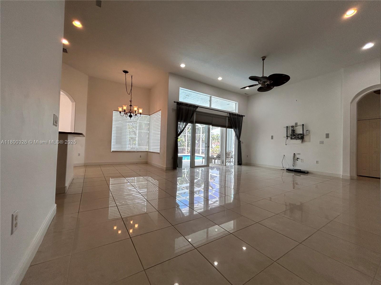 2640 Fairways Dr Property Photo 24