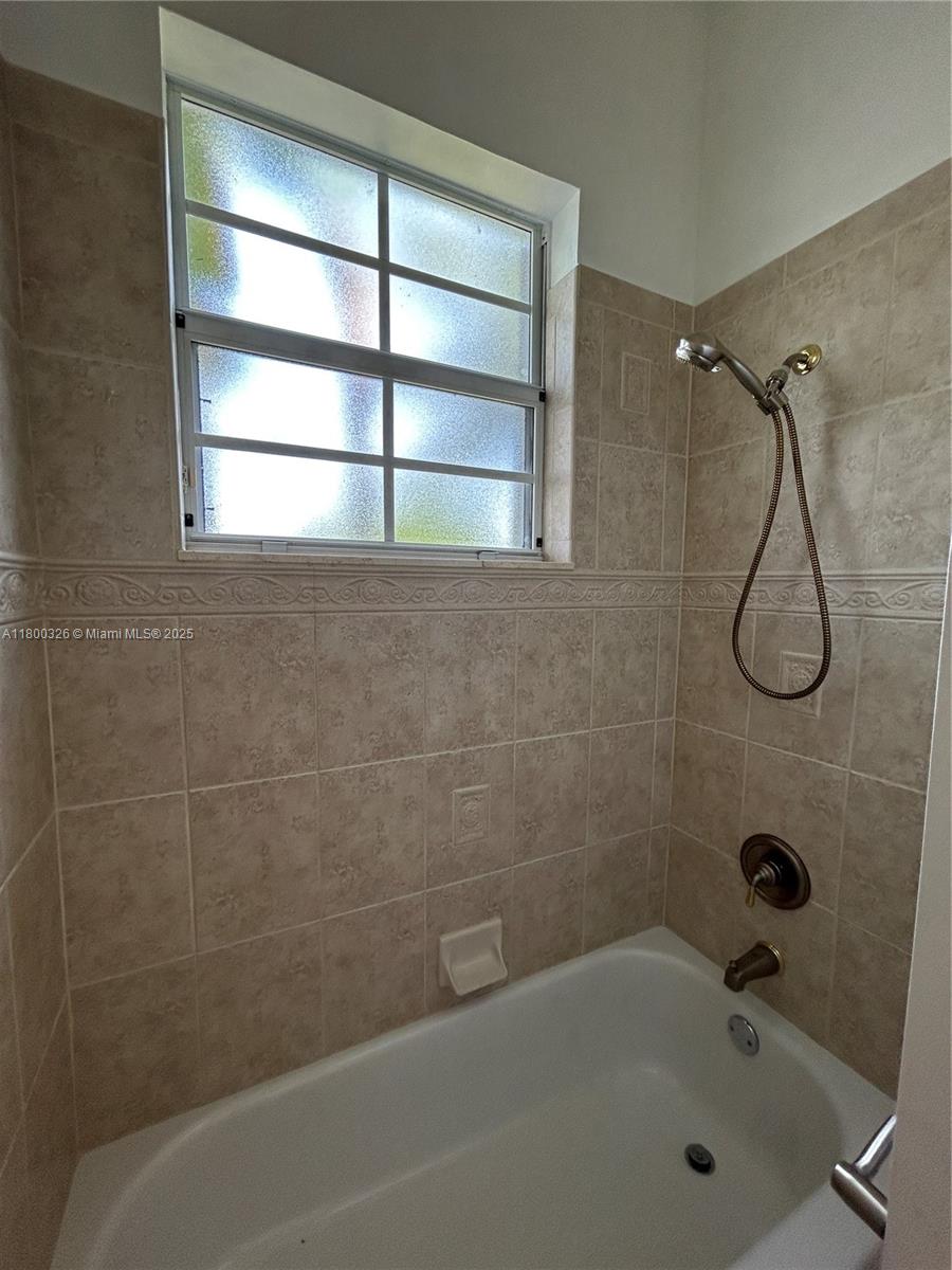 2640 Fairways Dr Property Photo 32