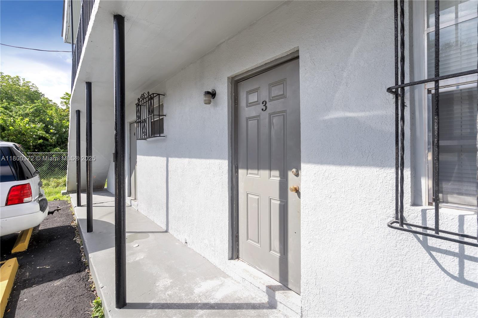 A11800372 Property Photo 1