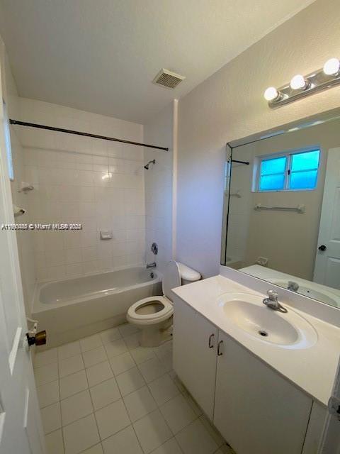 646 Sw 7th Ter Property Photo 9