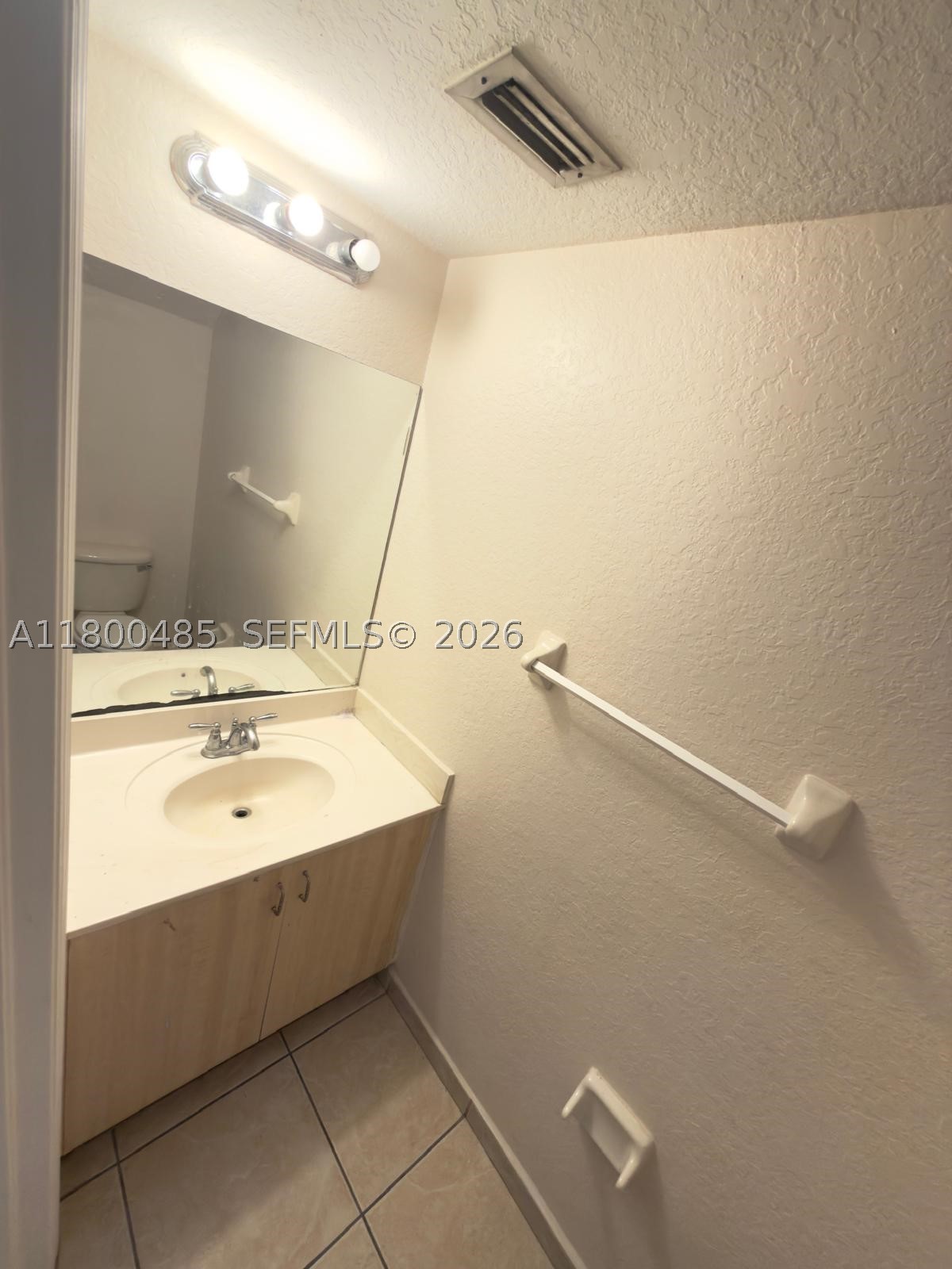 646 Sw 7th Ter Property Photo 22