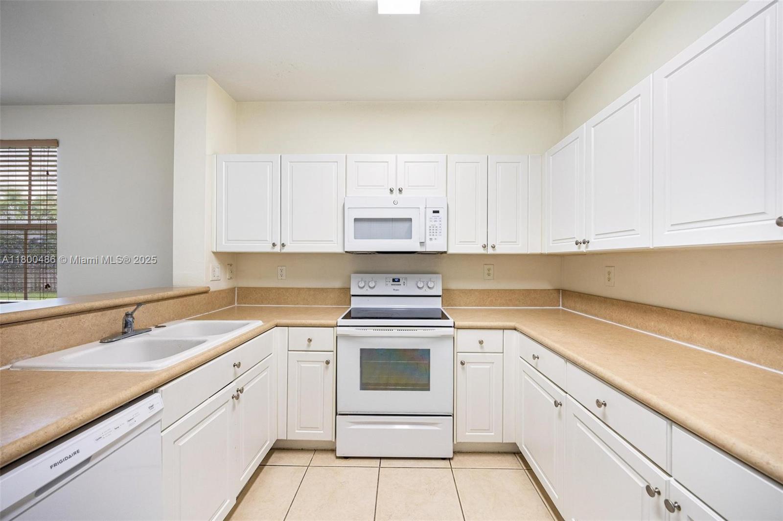 2884 Se 2nd Dr 3 Property Photo 17