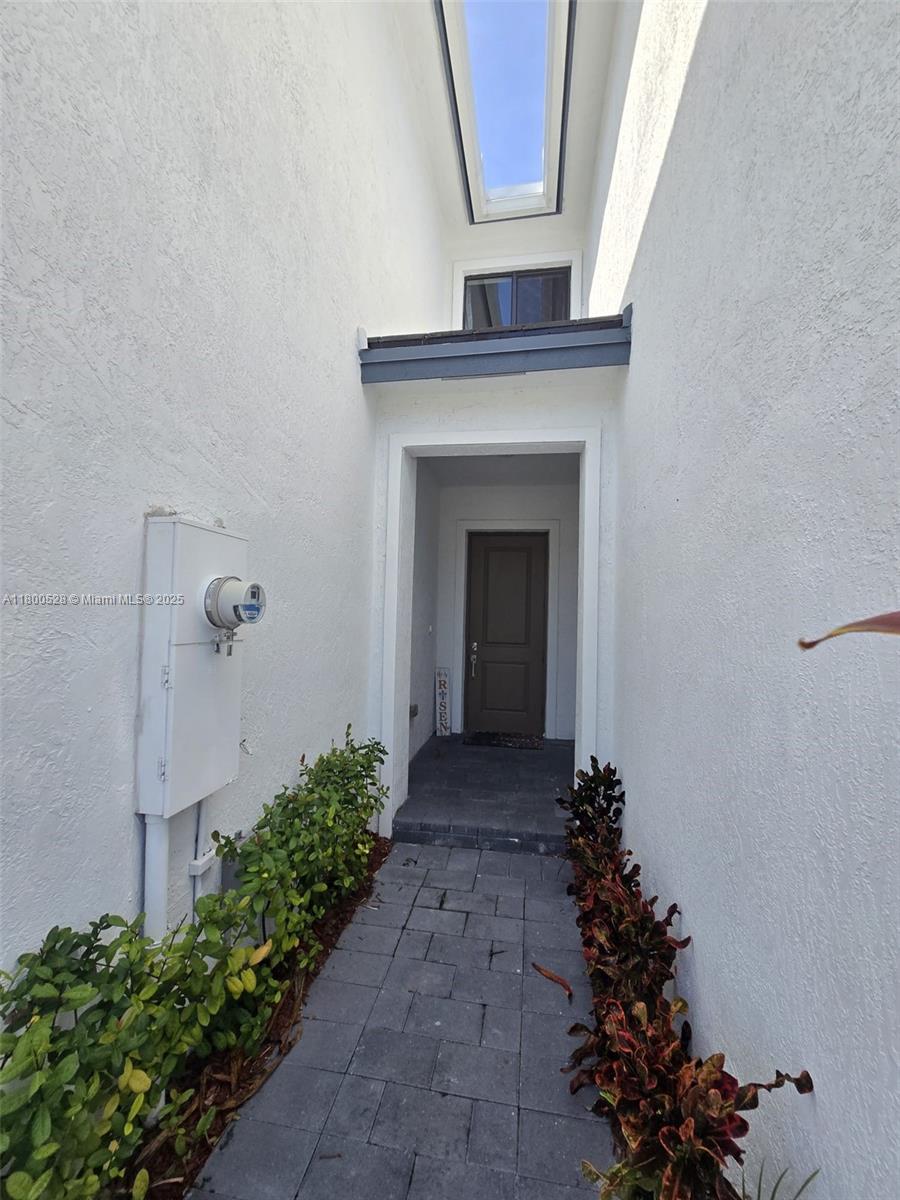 10847 Sw 232nd Ter Property Photo 5