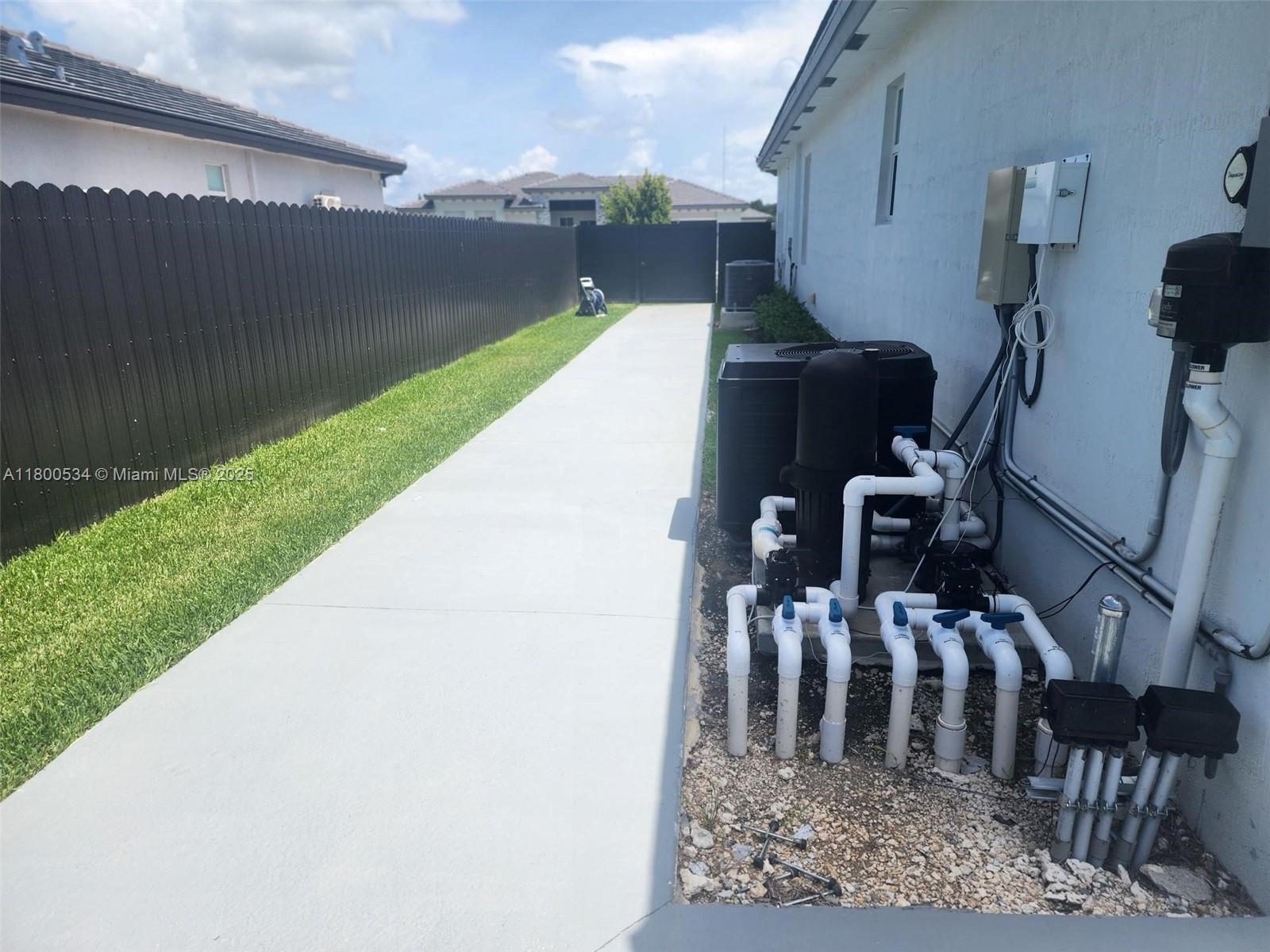 Property Photo 31