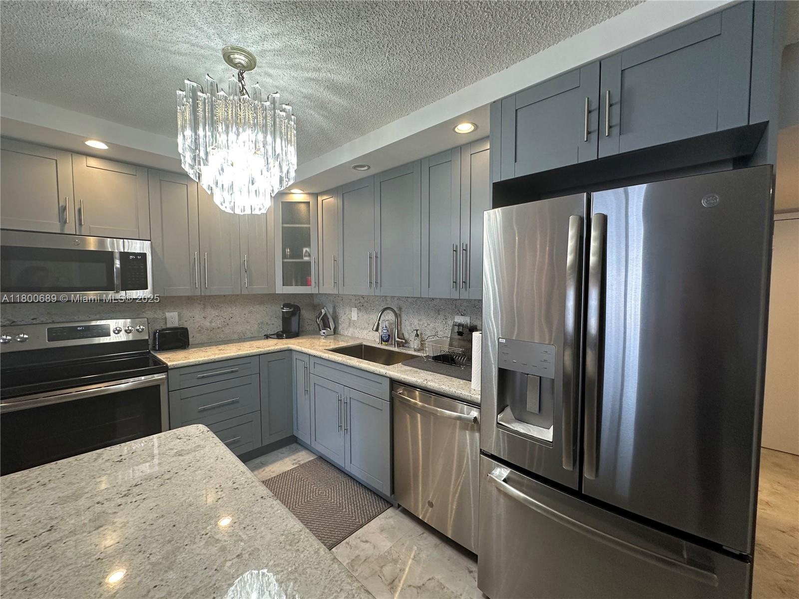 1865 S Ocean Dr 17c Property Photo 5