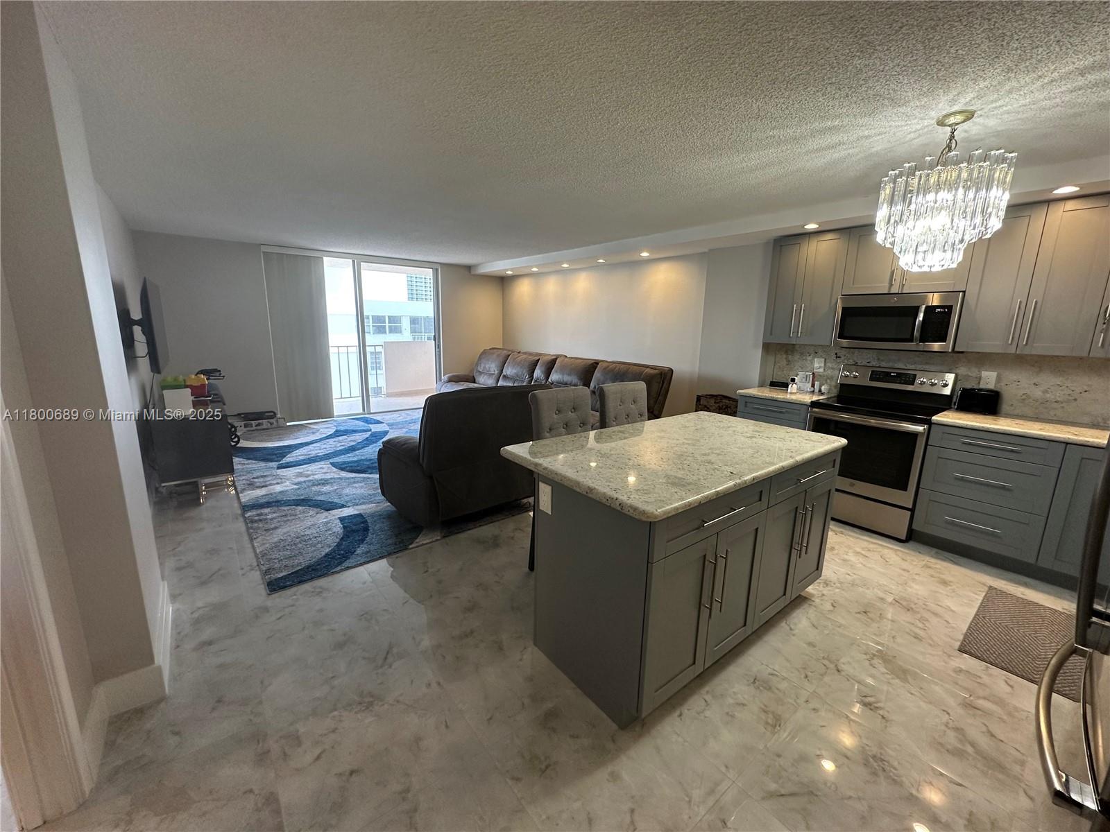 1865 S Ocean Dr 17c Property Photo 9