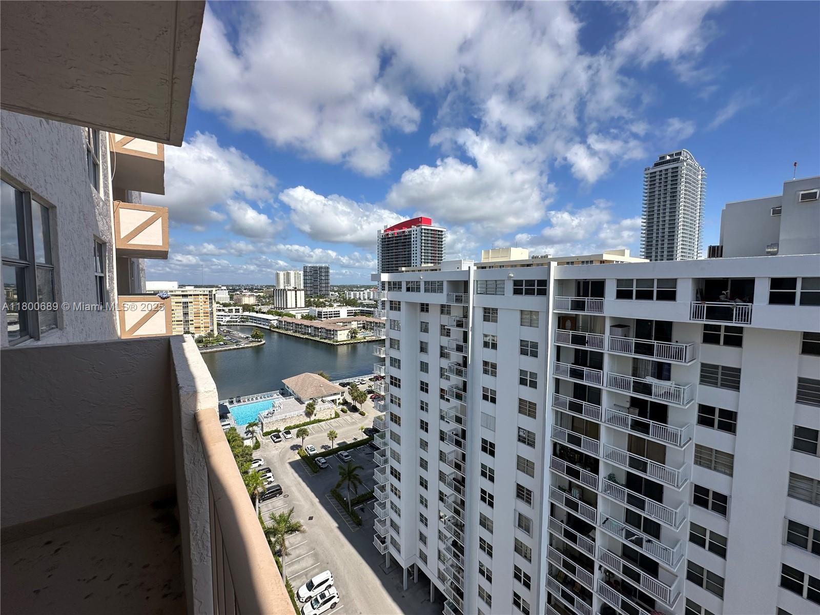 1865 S Ocean Dr 17c Property Photo 16