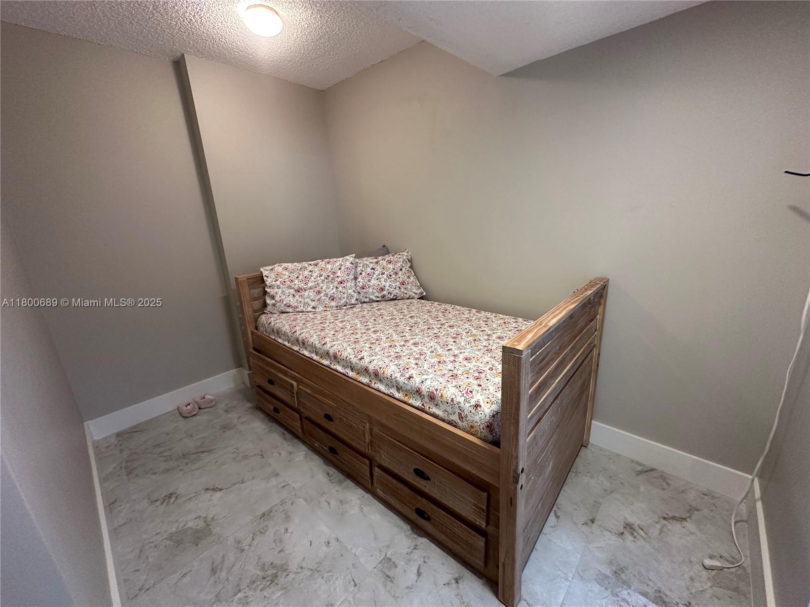 1865 S Ocean Dr 17c Property Photo 29