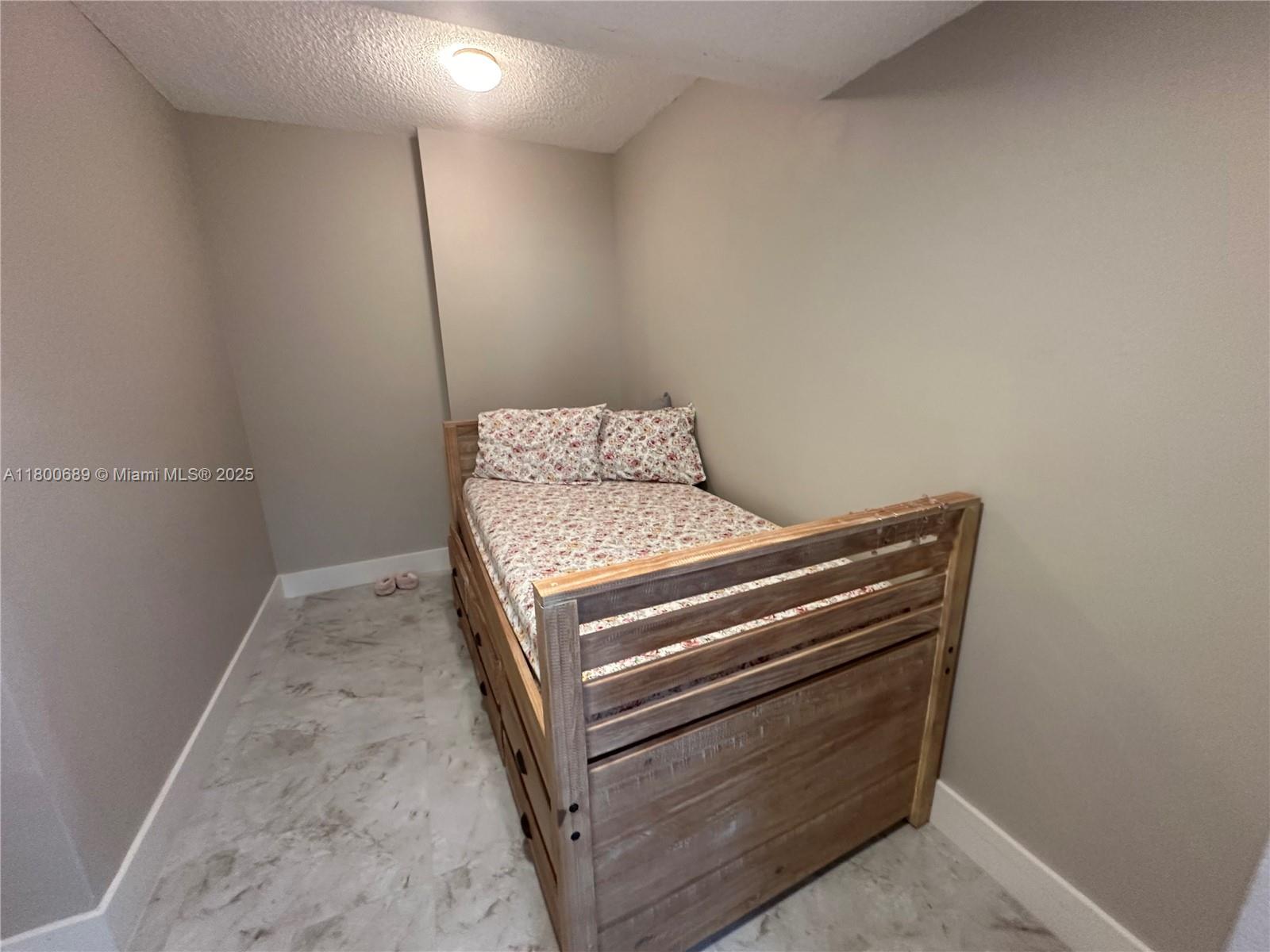 1865 S Ocean Dr 17c Property Photo 30