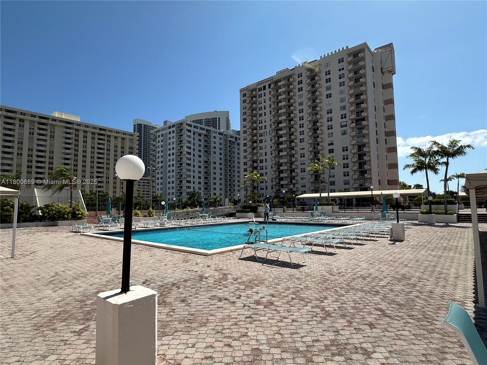 1865 S Ocean Dr 17c Property Photo 34