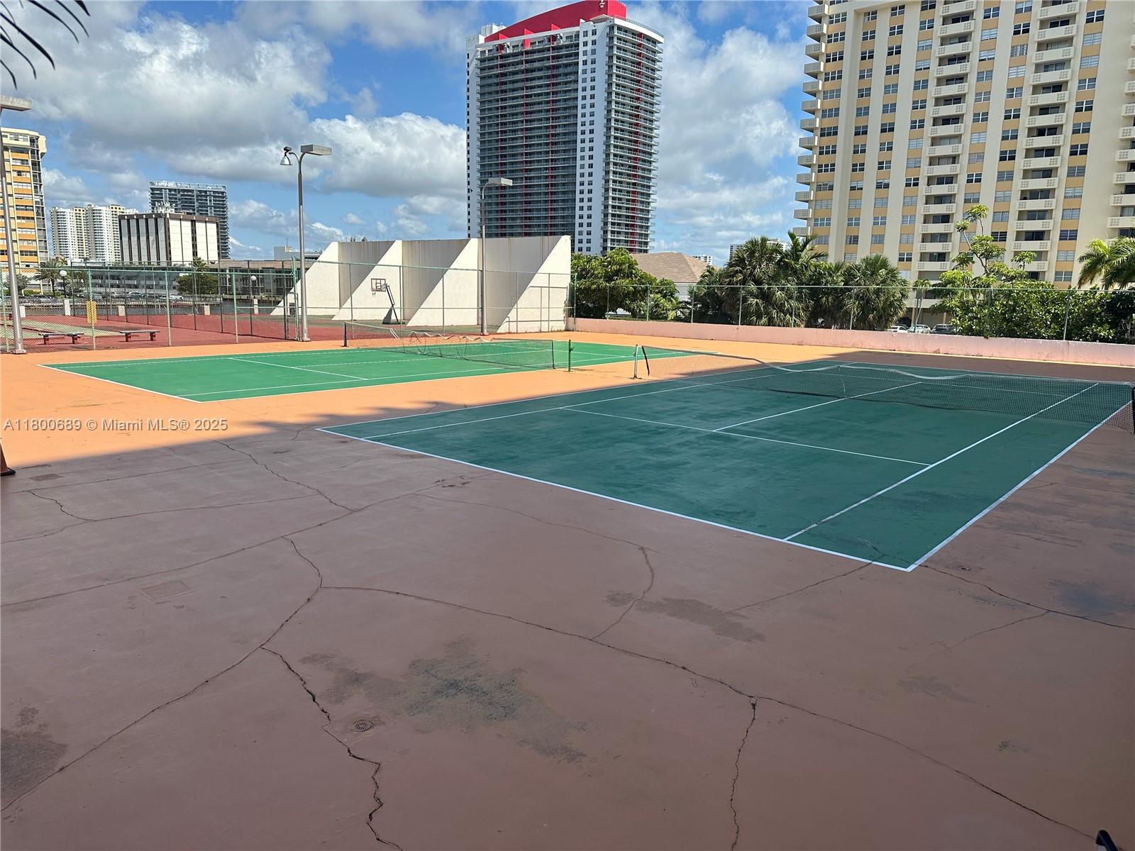 1865 S Ocean Dr 17c Property Photo 40