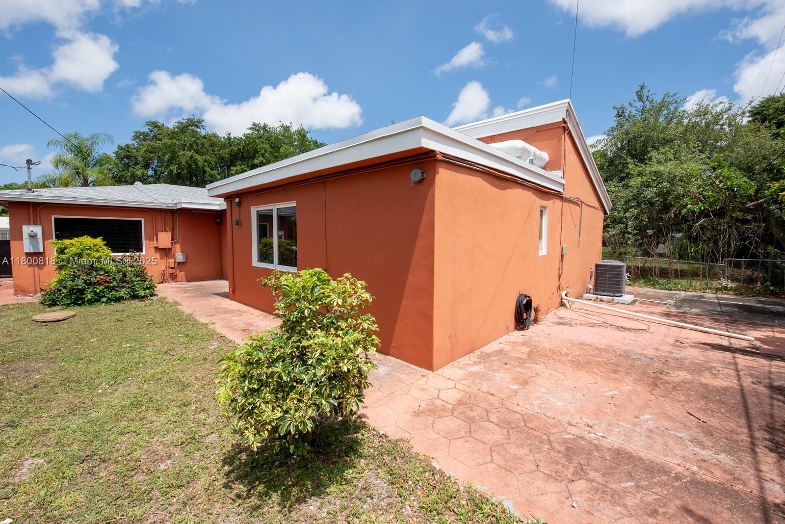 16910 Ne 8th Ct Property Photo 40