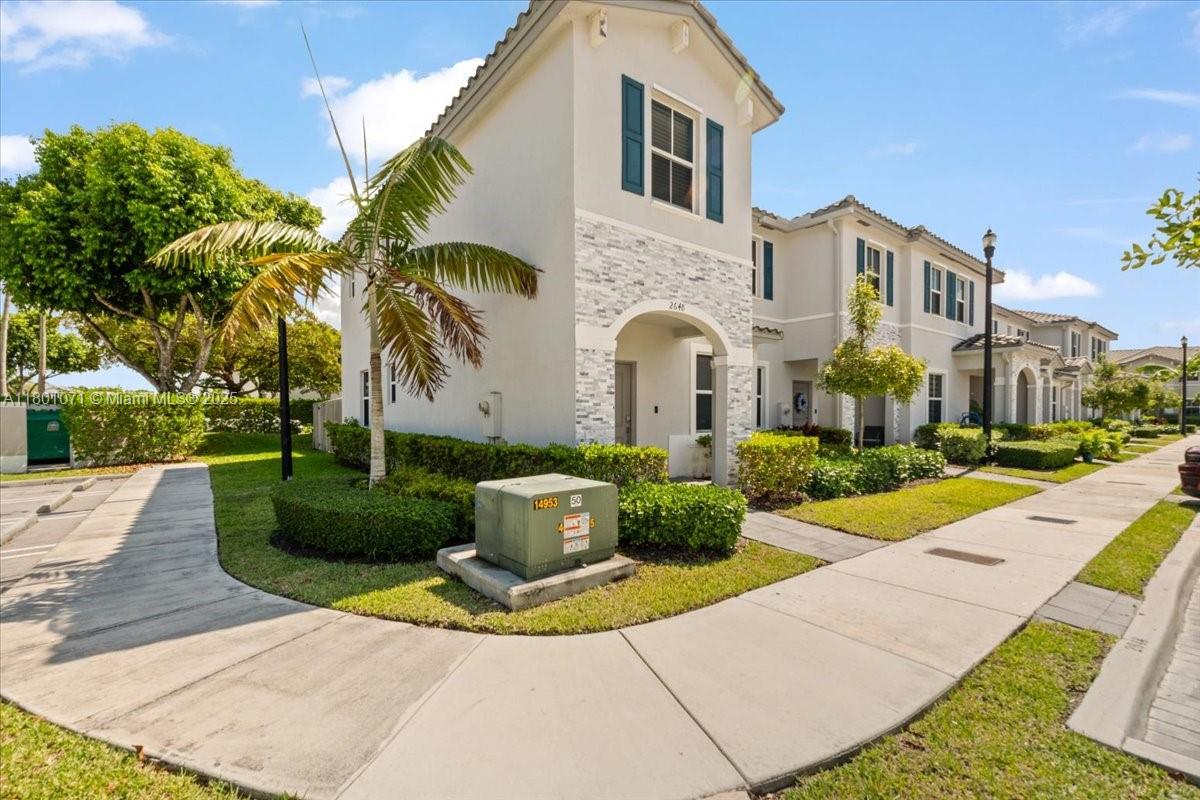 2648 SE 15th Ct 2648 Property Photo 1