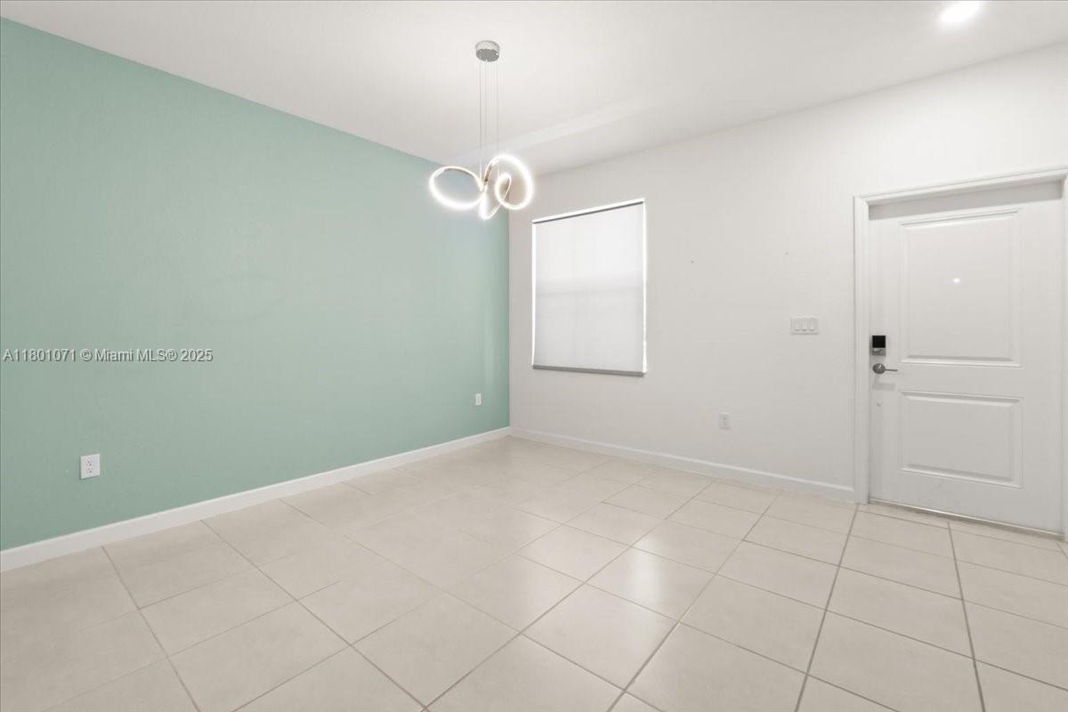 2648 Se 15th Ct 2648 Property Photo 3