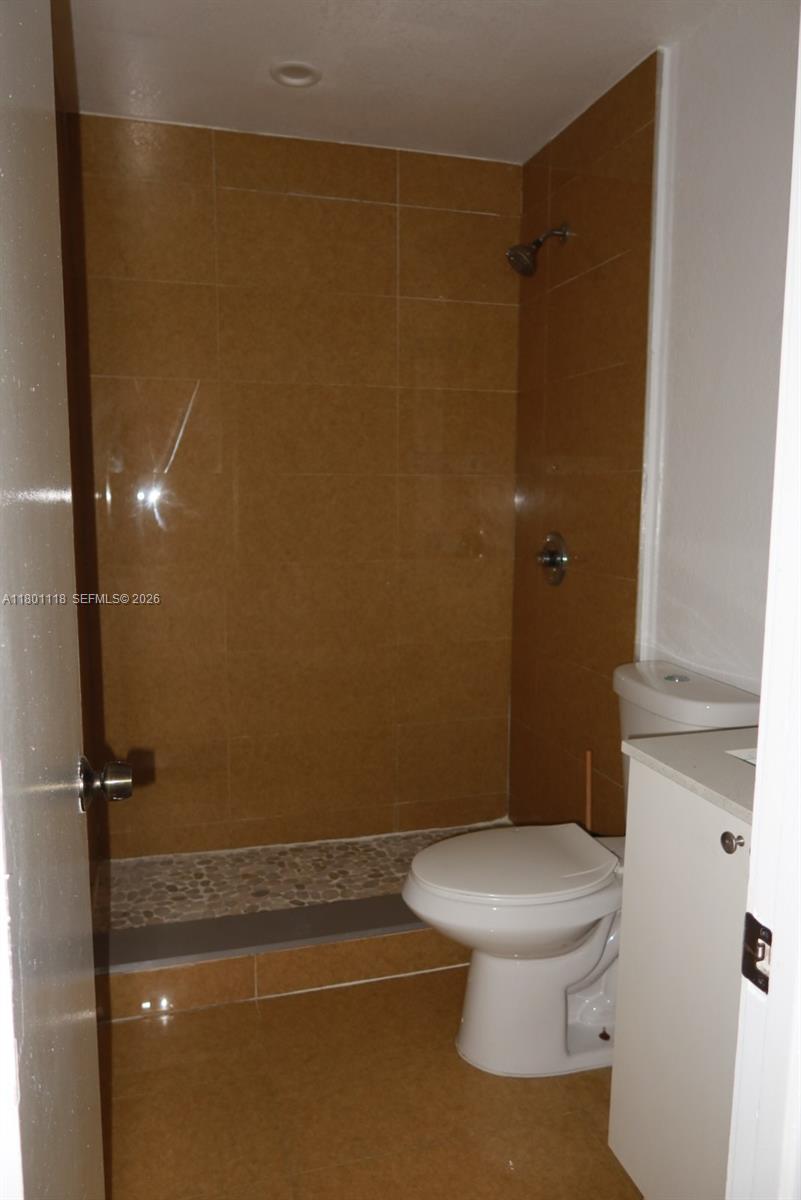 8098 Nw 99th Ter Property Photo 23