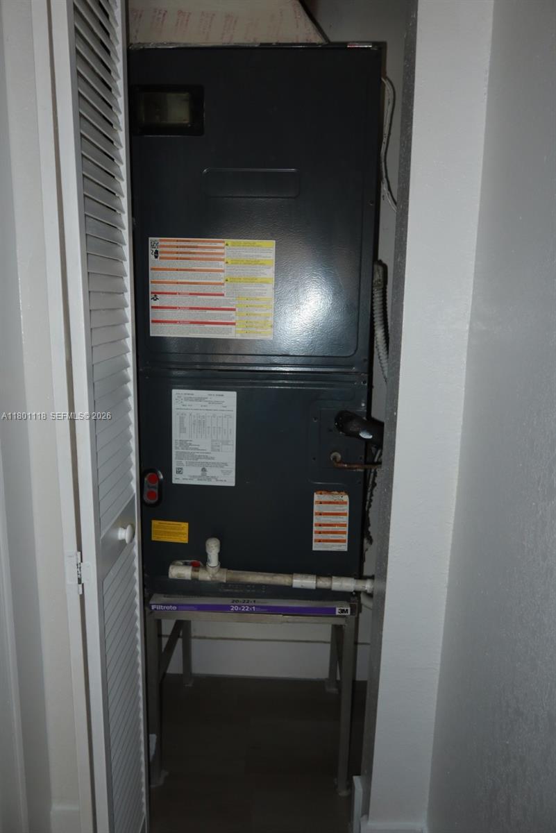 8098 Nw 99th Ter Property Photo 37